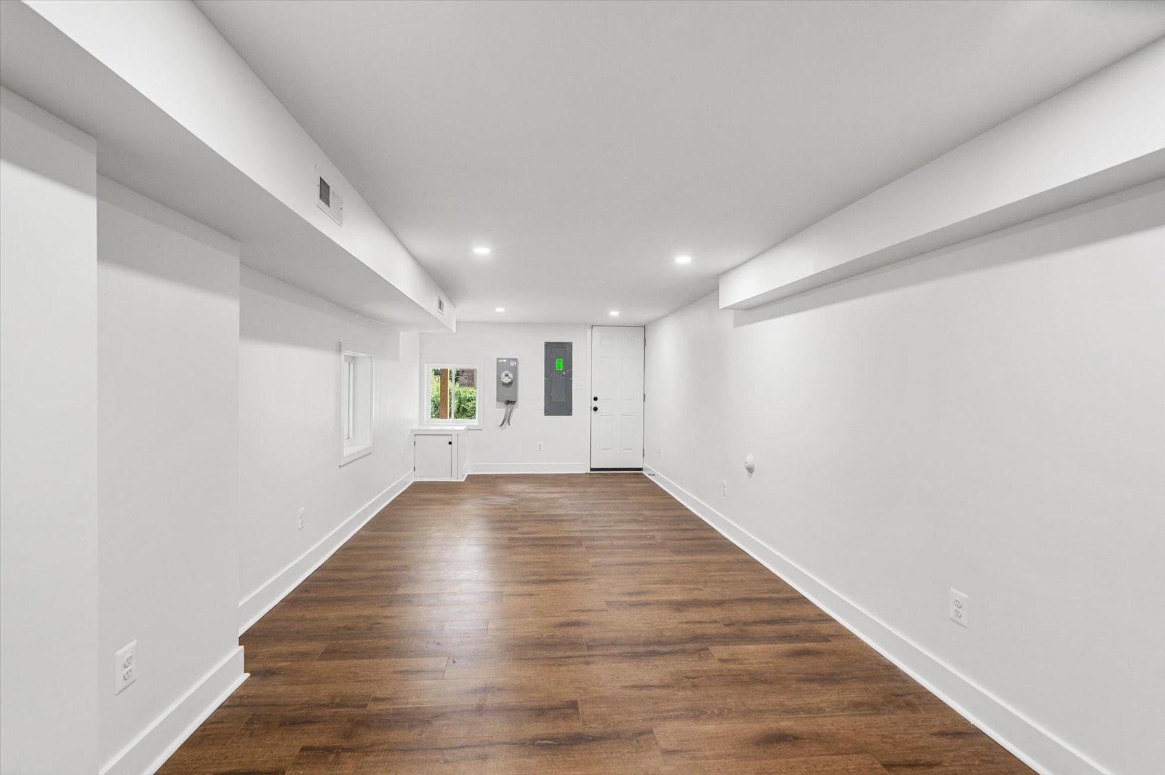 EAST BALTIMORE MIDWAY - Residential