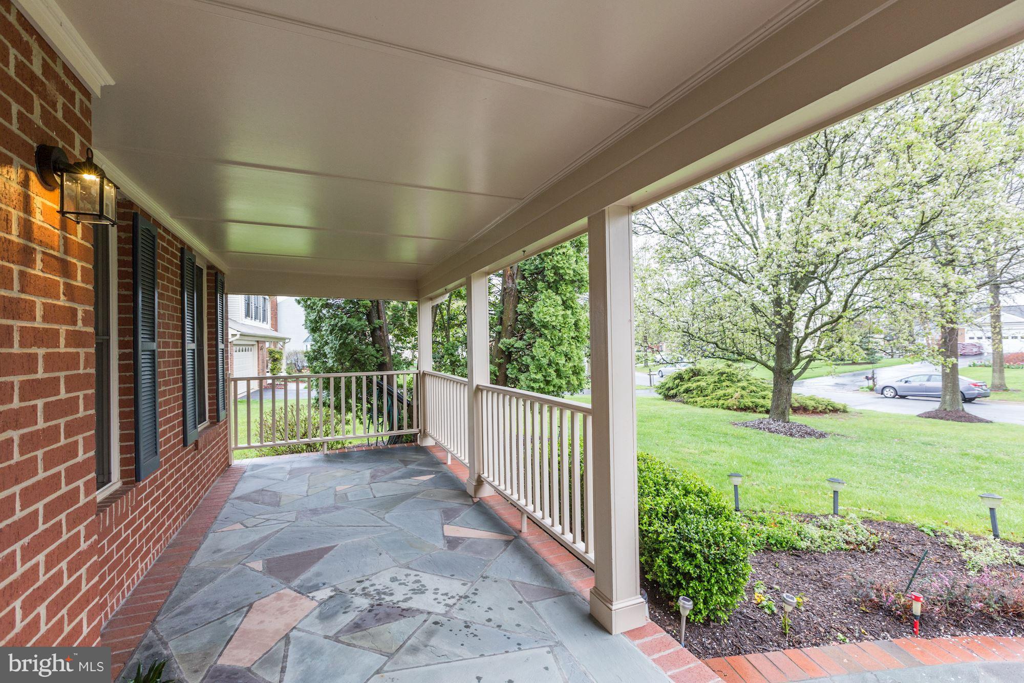 SENECA CHASE - Residential