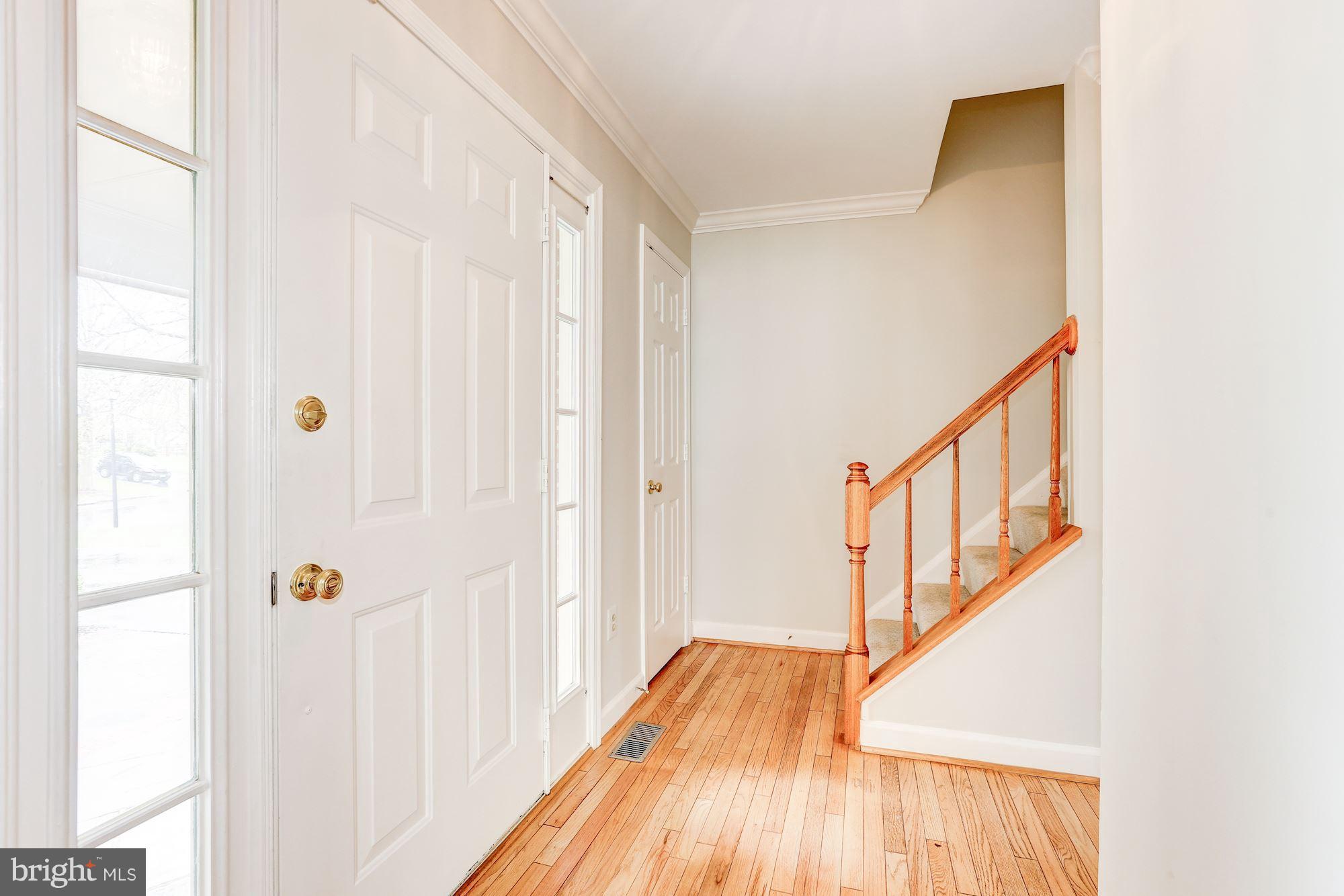 SENECA CHASE - Residential