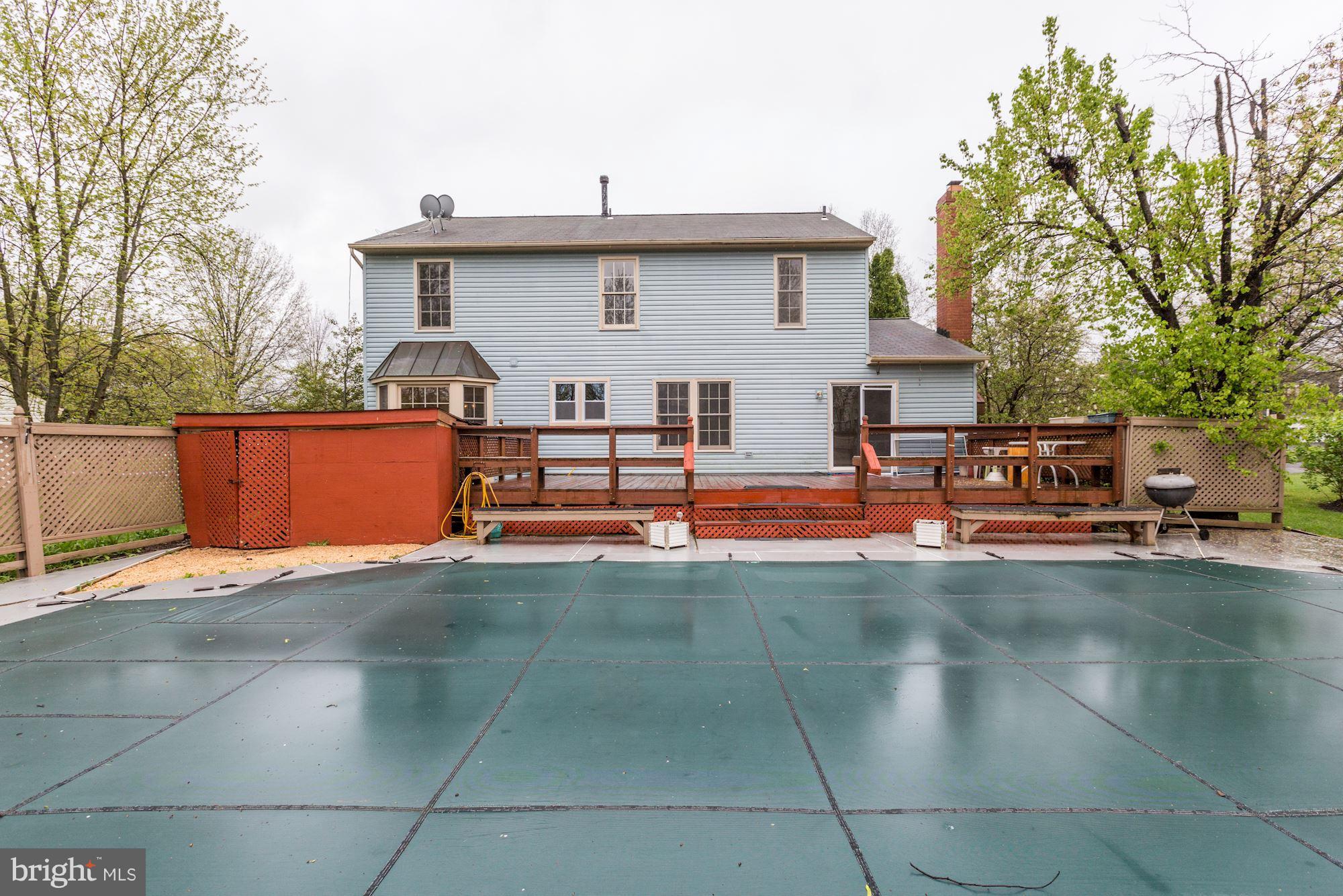 SENECA CHASE - Residential