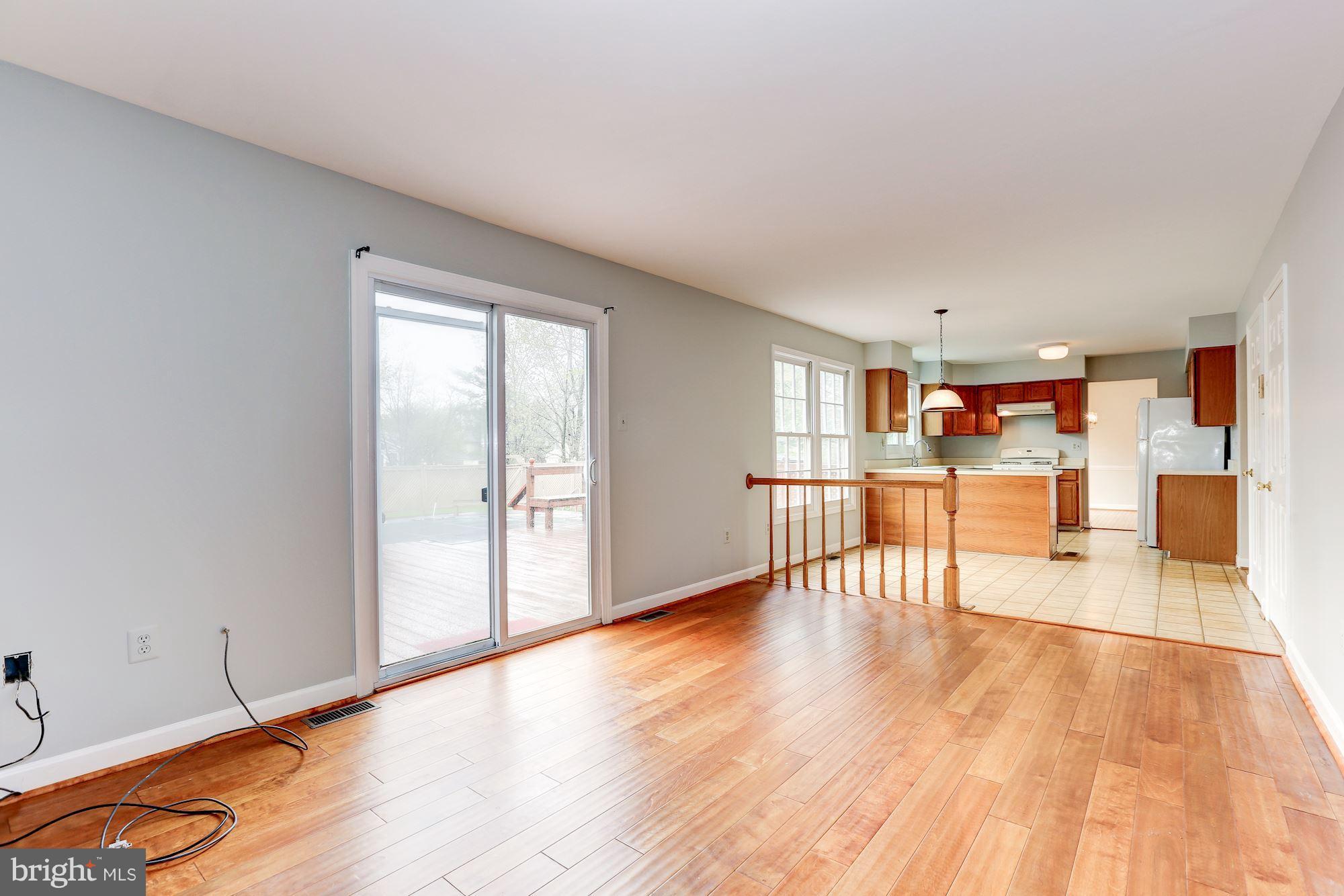 SENECA CHASE - Residential