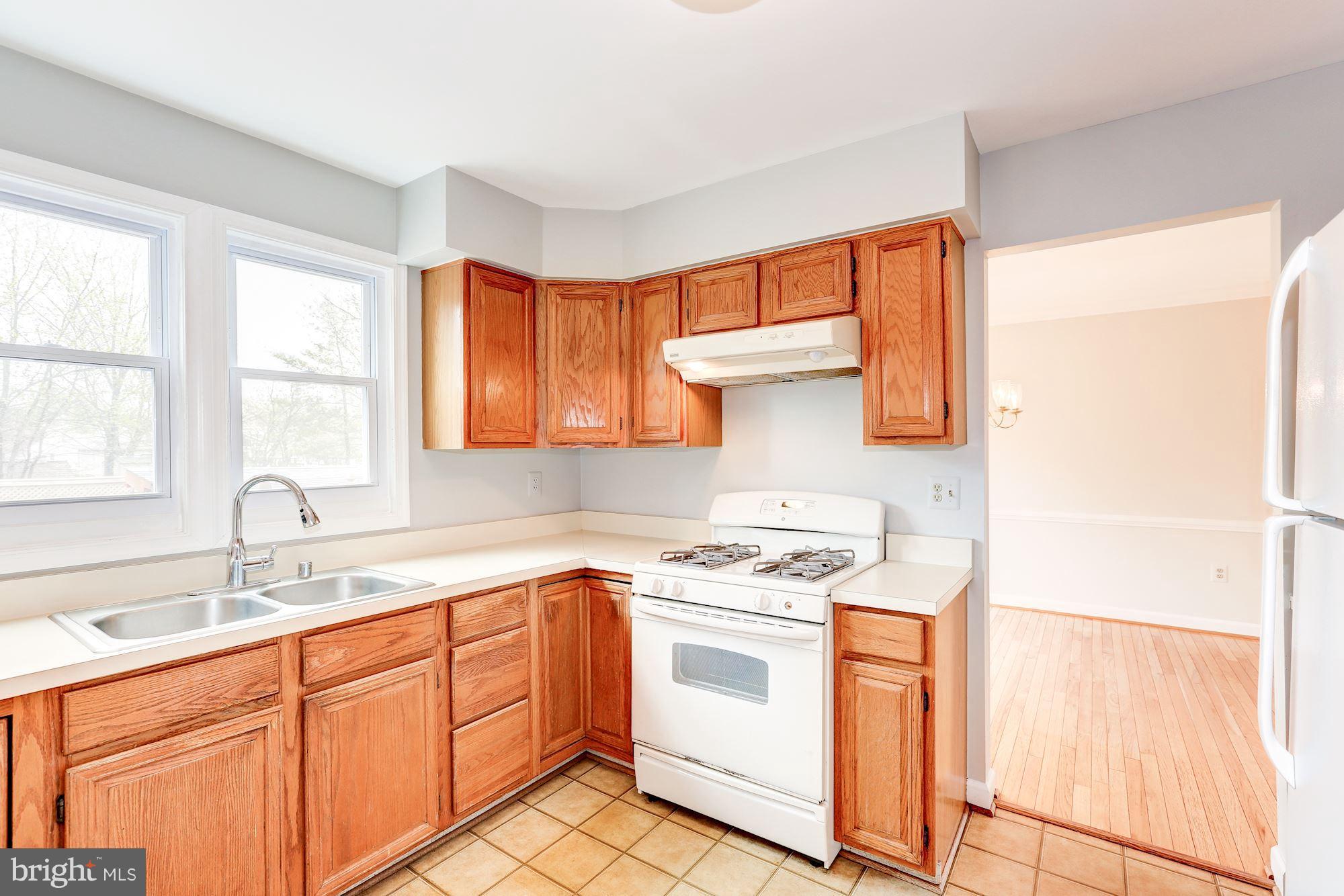 SENECA CHASE - Residential