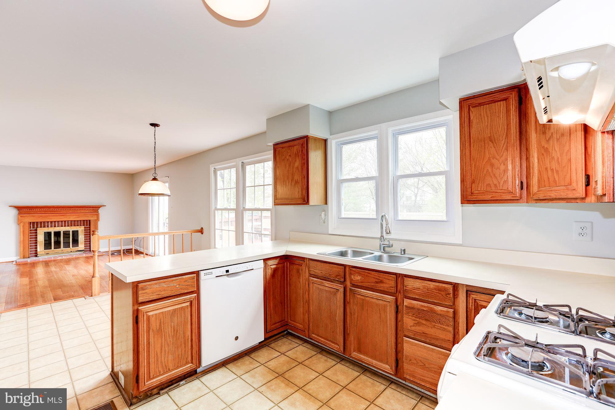 SENECA CHASE - Residential