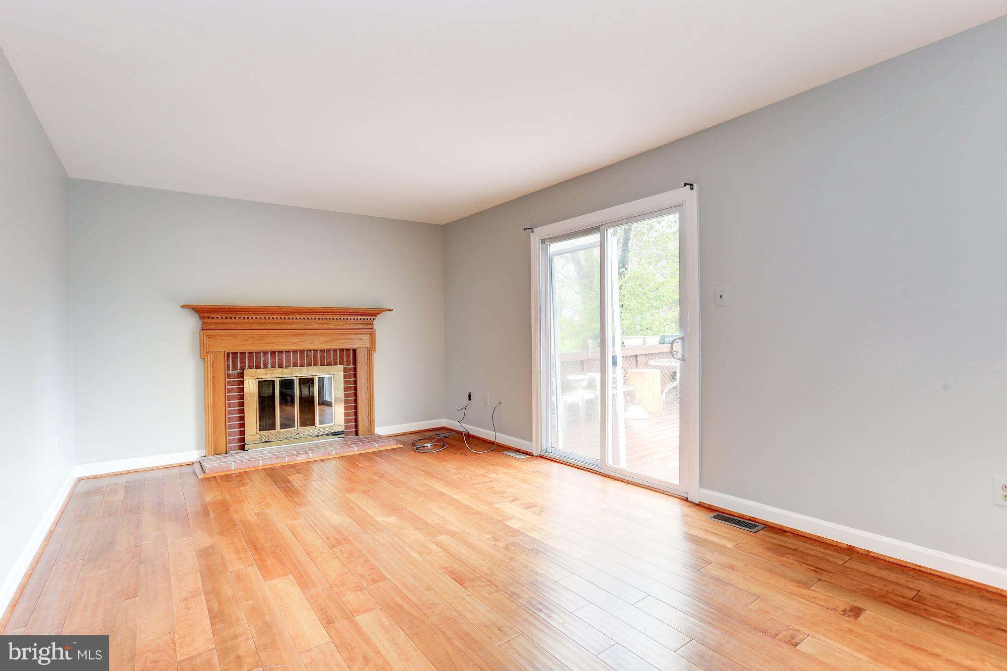 SENECA CHASE - Residential