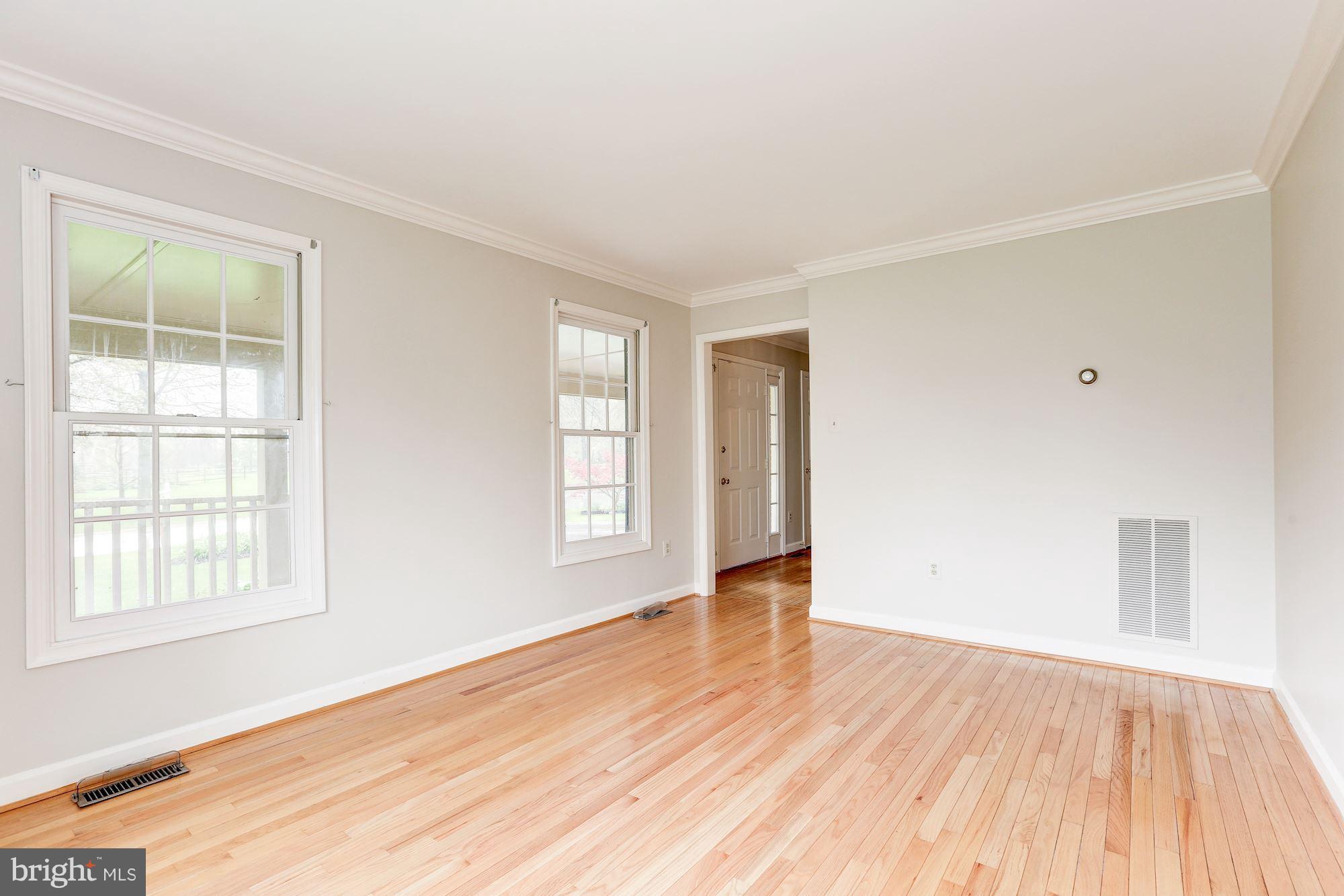 SENECA CHASE - Residential