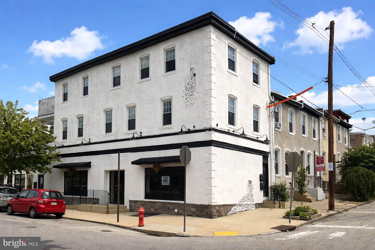 EAST FALLS - Commercial Sale
