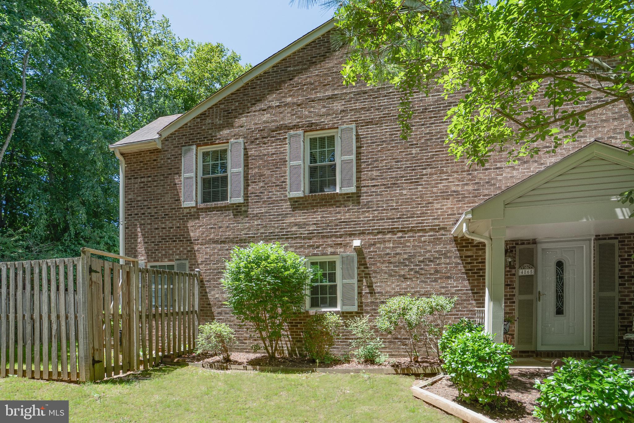 Welcome home to this private brick end-unit townhouse nestled in the highly sought-after Lake Montclair community, offering an exceptional blend of comfort, convenience, and resort-style amenities. Enjoy access to Lake Montclair’s private beaches, community swimming pool, playgrounds, and the unbeatable convenience of being within walking distance to the state-of-the-art Montclair Library, shopping, dining, and everyday essentials.

Residents enjoy all the incredible amenities Lake Montclair has to offer, including a picturesque 109-acre stocked lake with three sandy beaches, fishing piers, boat ramp, boat storage, playgrounds and tot lots, ball fields, exercise stations, a newly updated dog park, and an 18-hole golf course featuring a full-service Country Club. Conveniently located near top-rated schools, shopping centers, restaurants, and major commuter routes, this home offers the perfect balance of privacy, recreation, and accessibility.