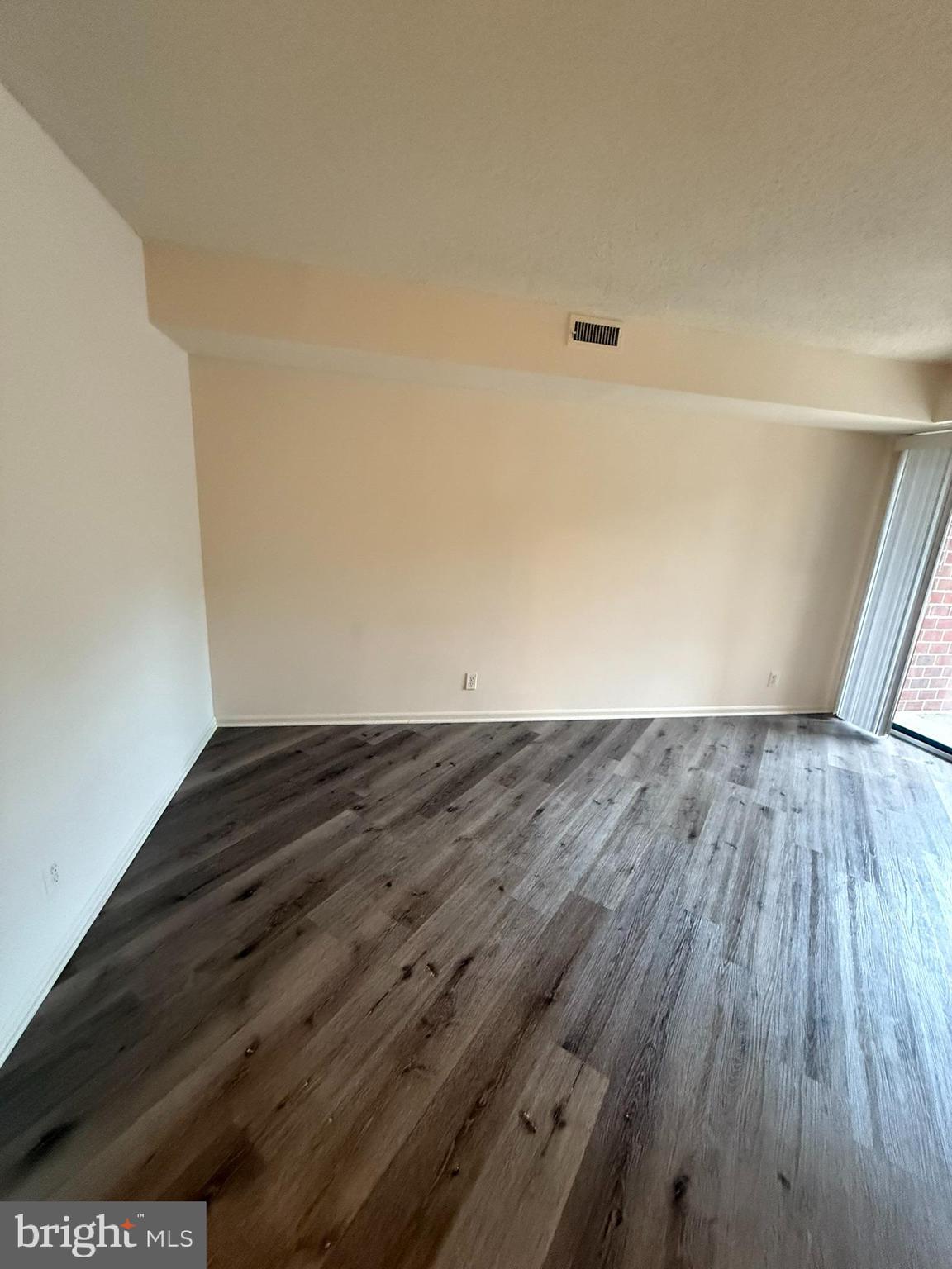 ASTORIA - Residential Lease