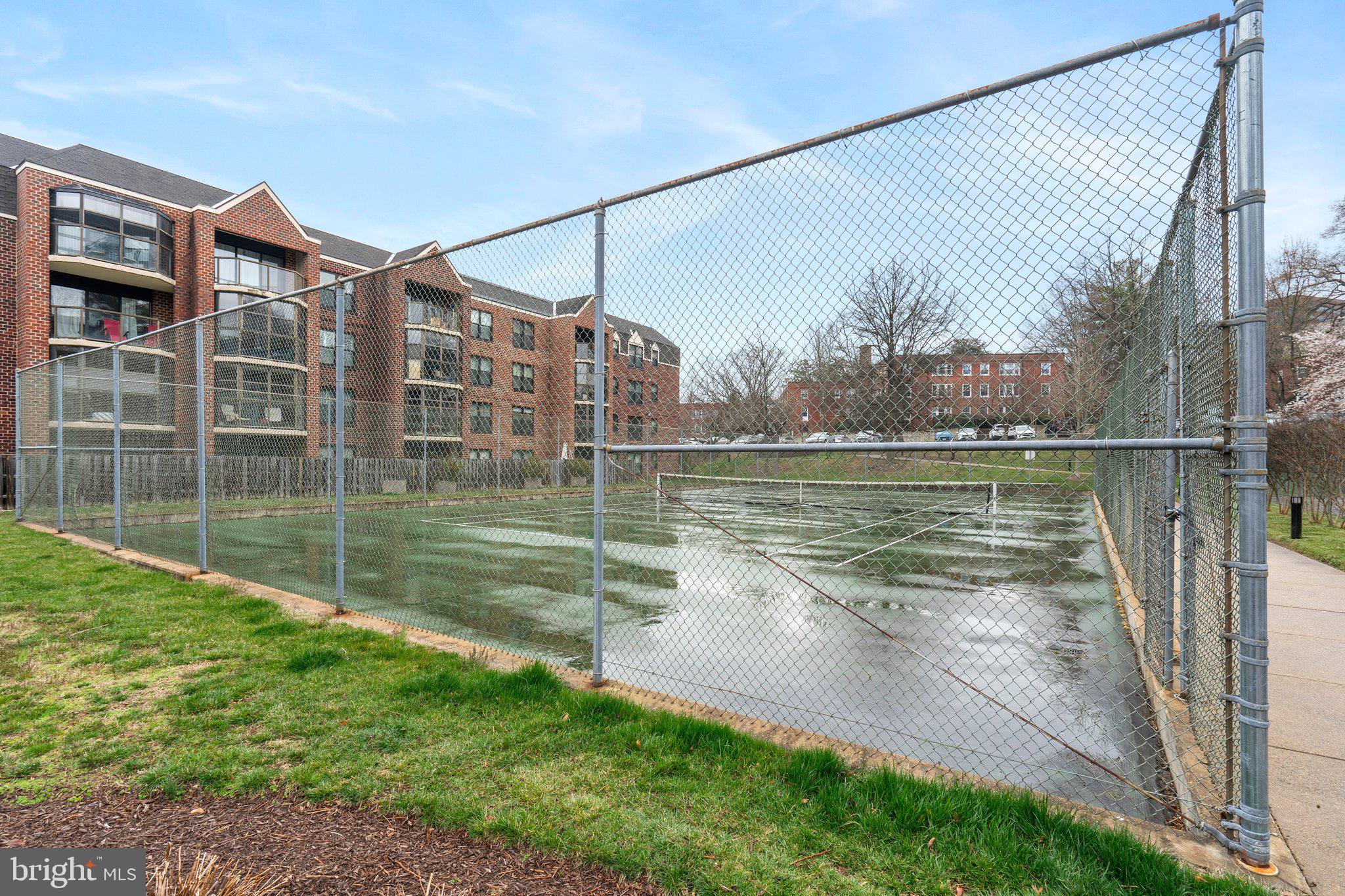 ASTORIA - Residential Lease