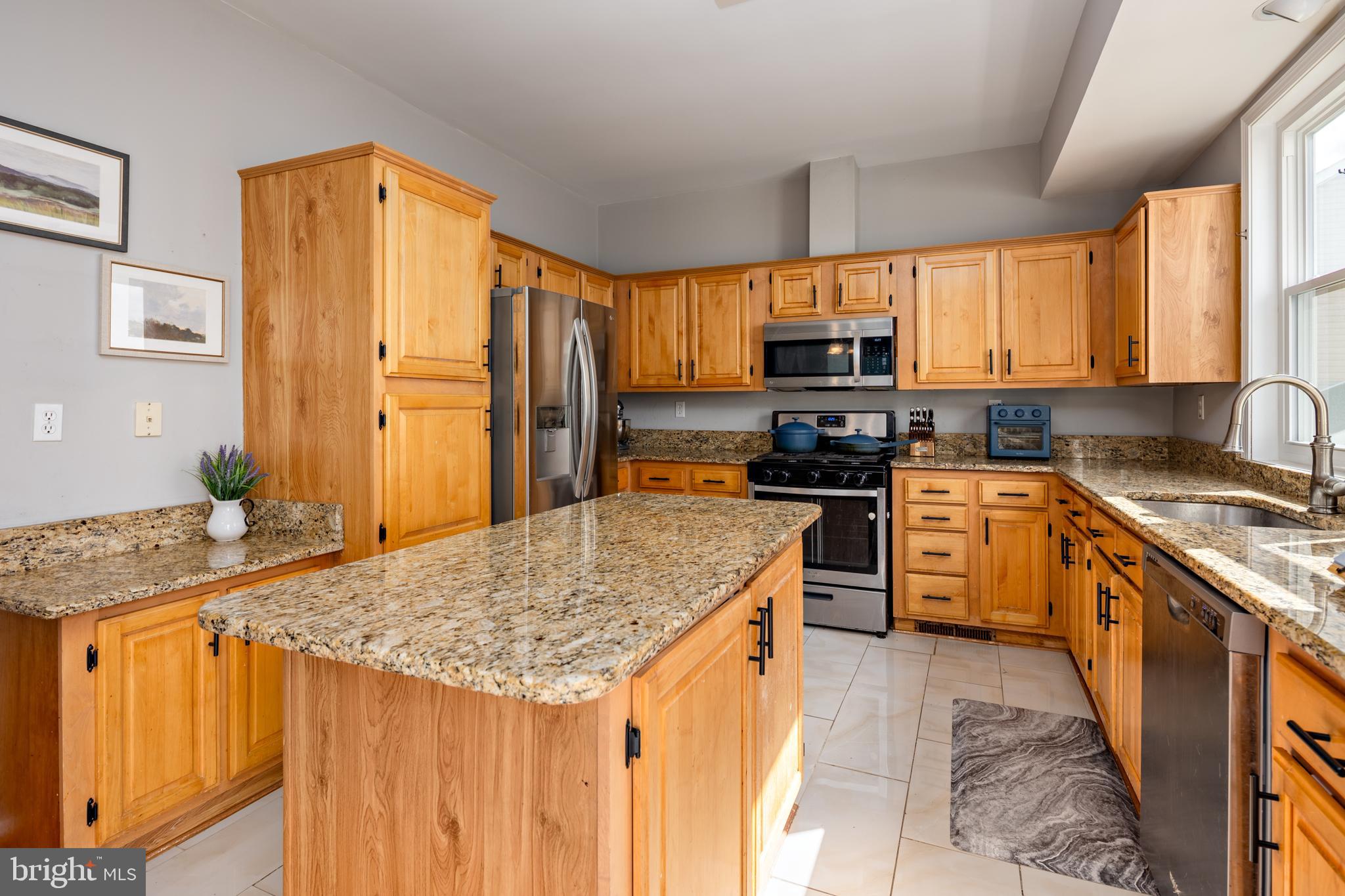 NEW COLONY VILLAGE - Residential