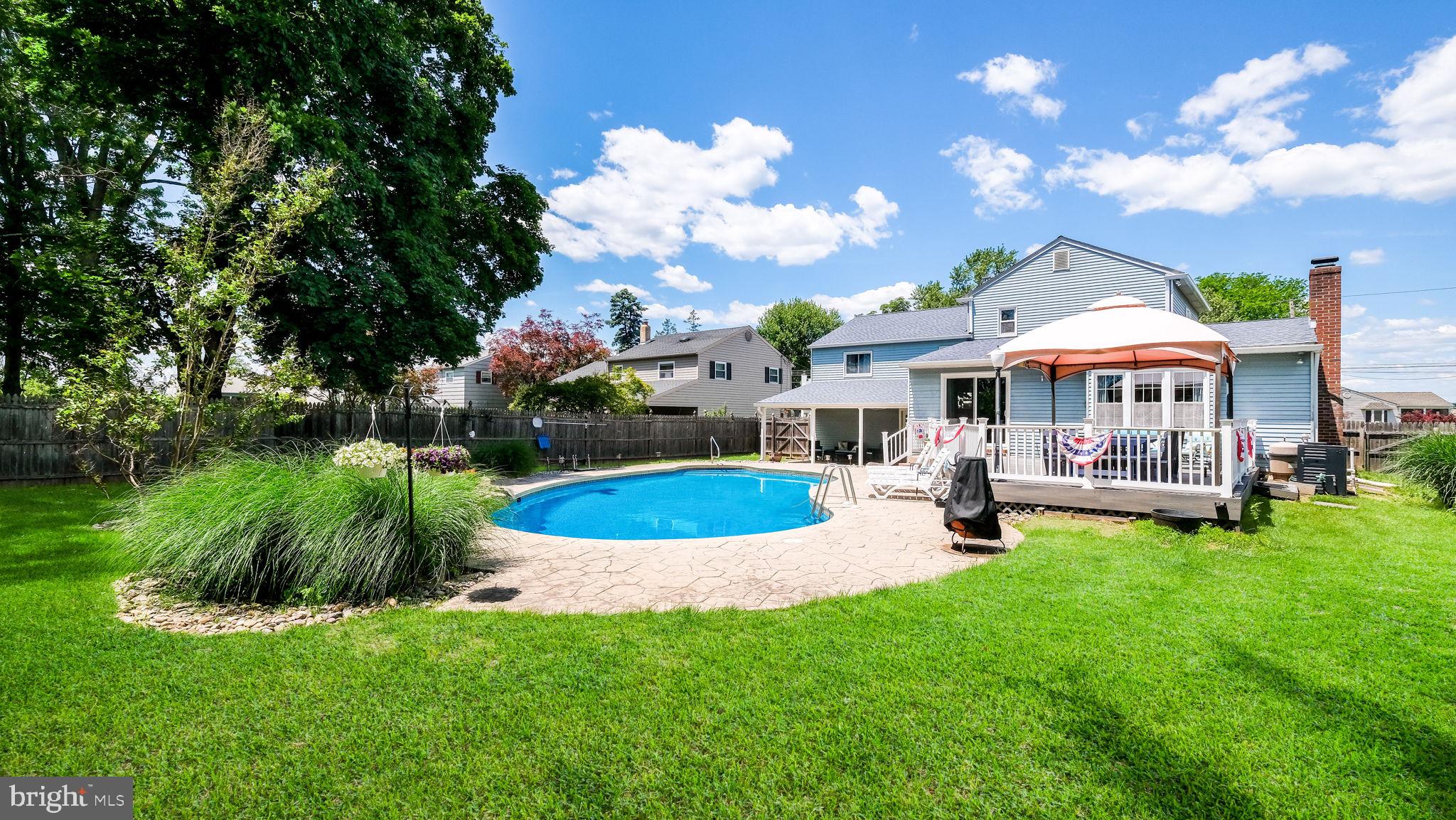 BROOKDALE GDNS - Residential