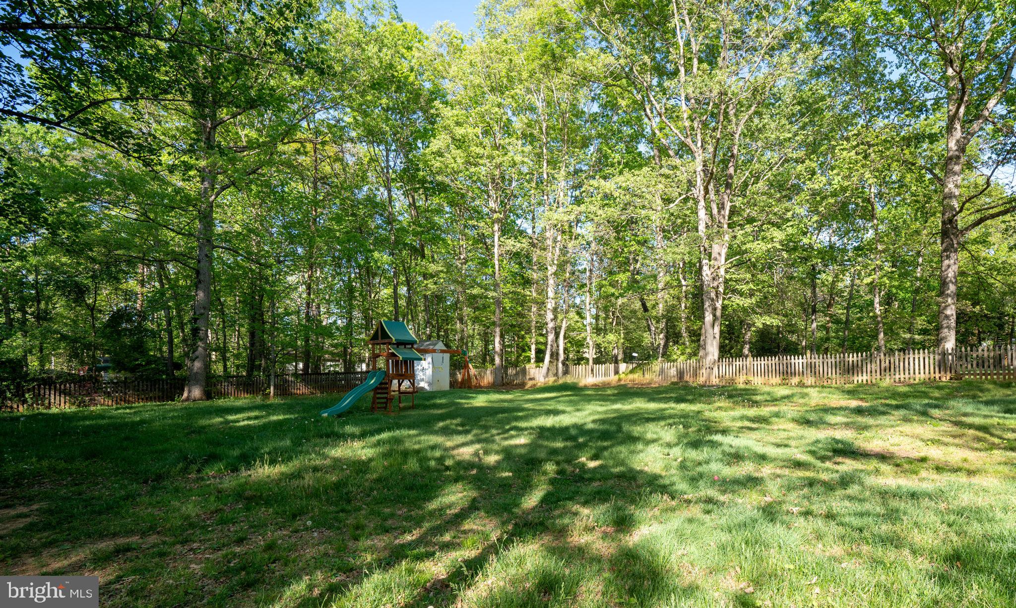 LAKE WILDERNESS - Residential