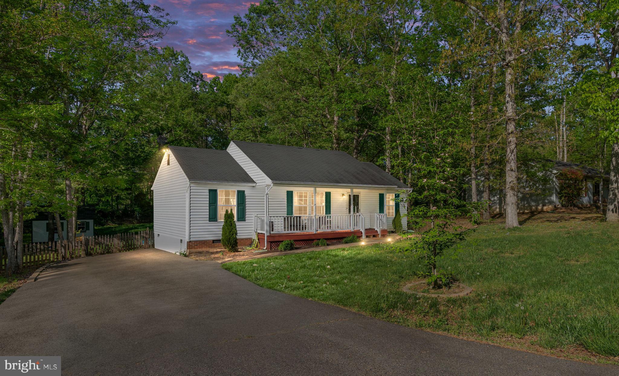 LAKE WILDERNESS - Residential