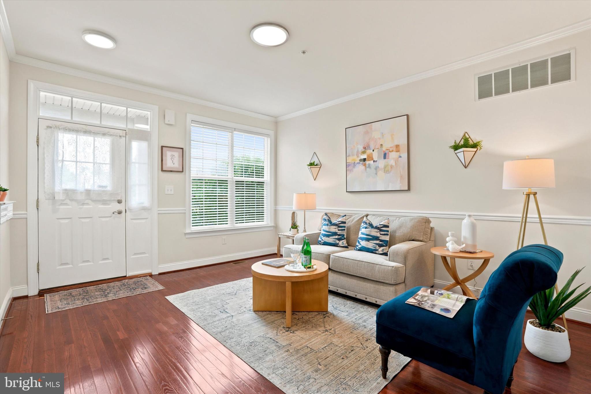 TH AT HERITAGE CNTR - Residential