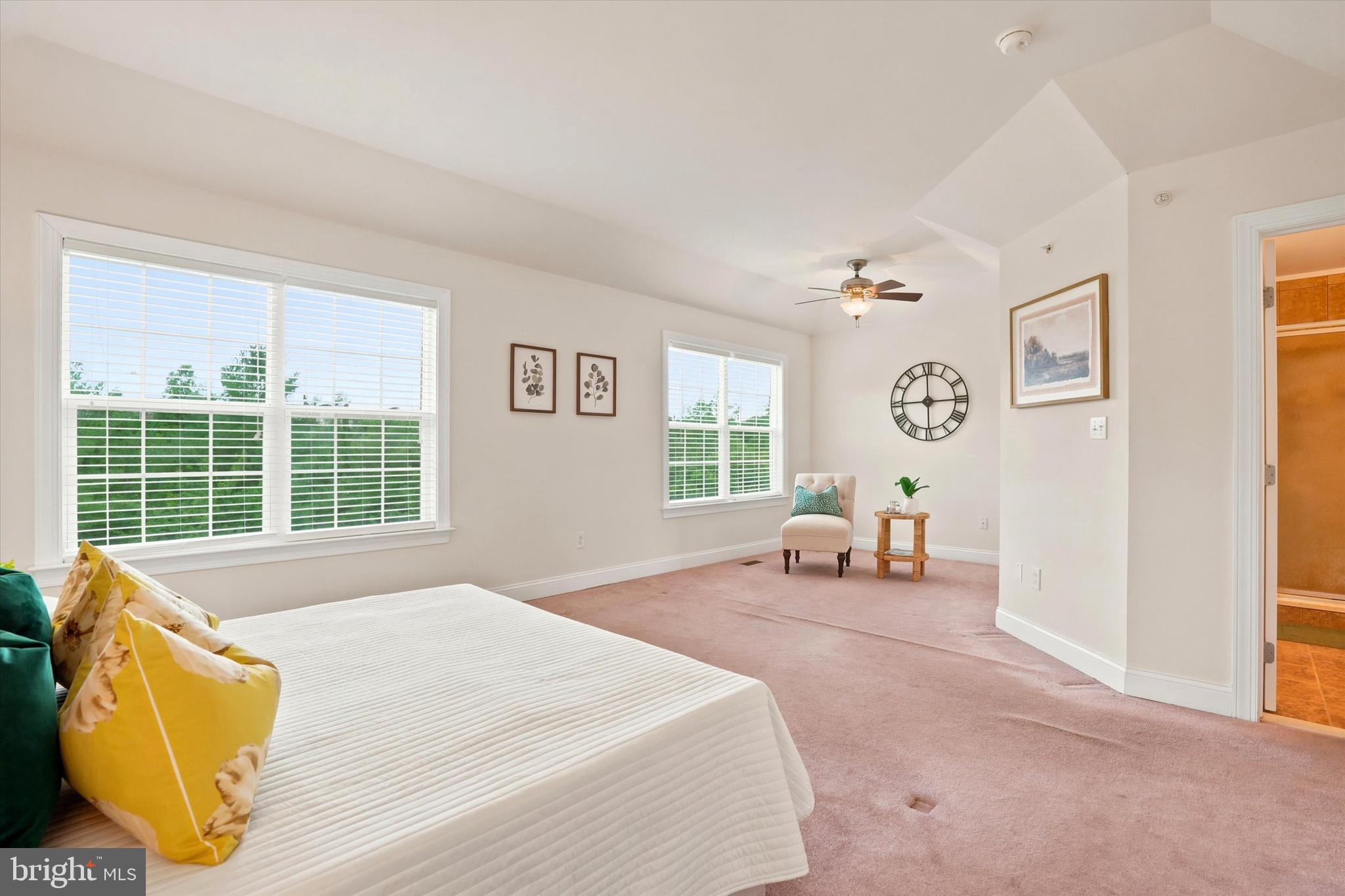 TH AT HERITAGE CNTR - Residential