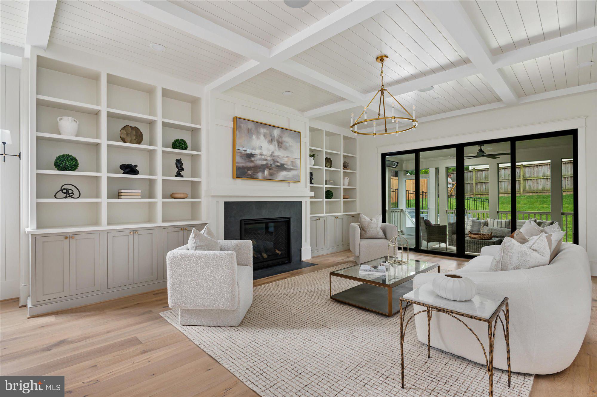 LEXINGTON VILLAGE - Residential