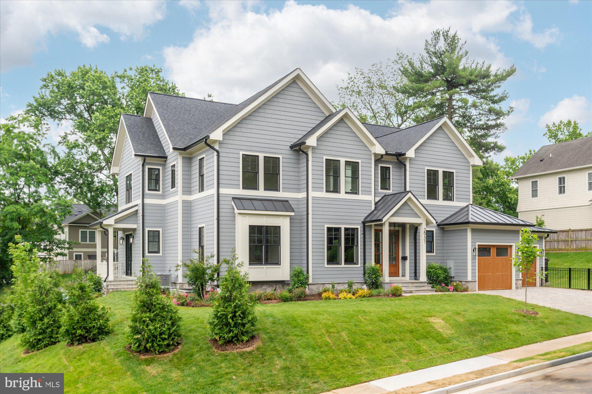 LEXINGTON VILLAGE - Residential