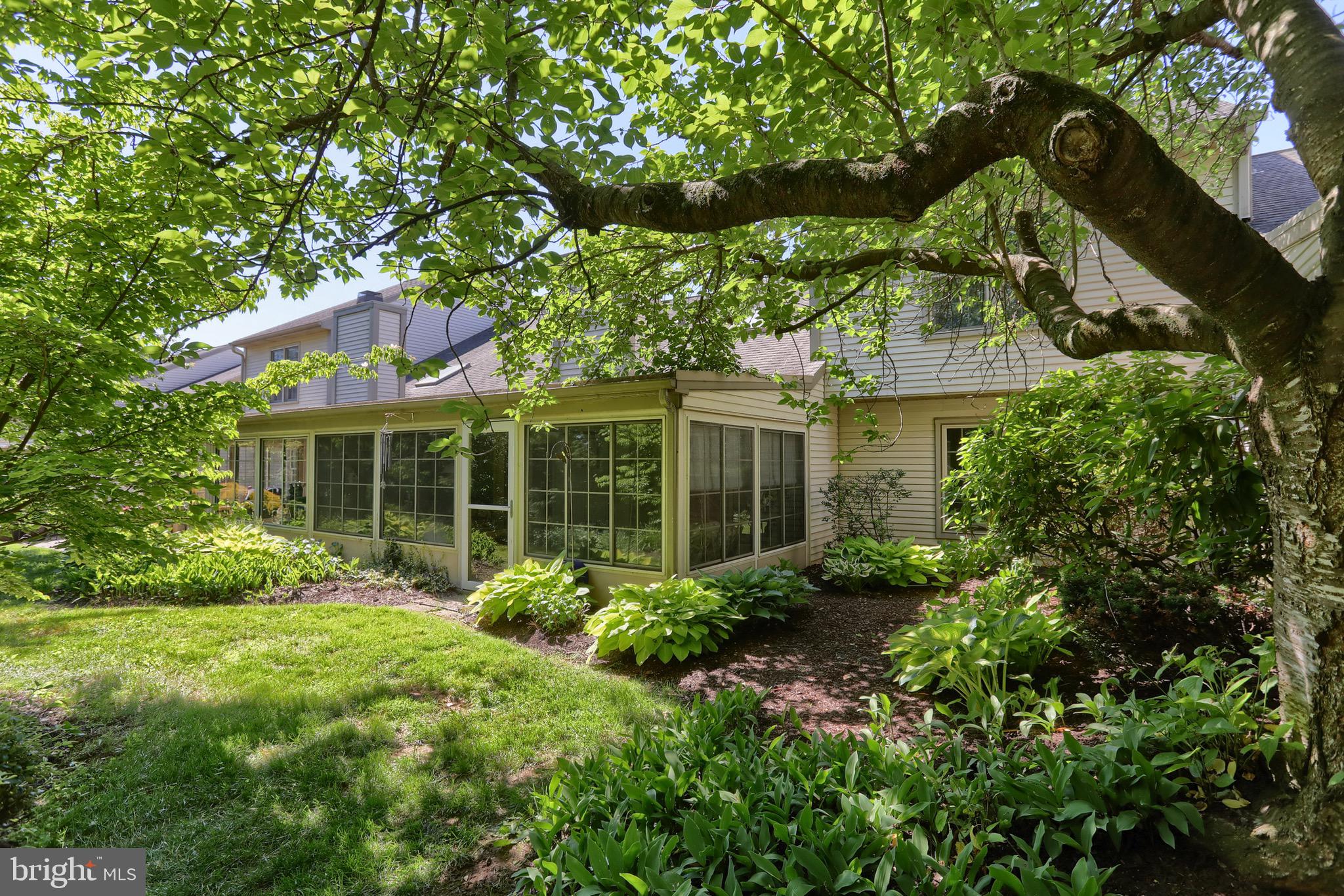 CAMBRIDGE COMMONS - Residential