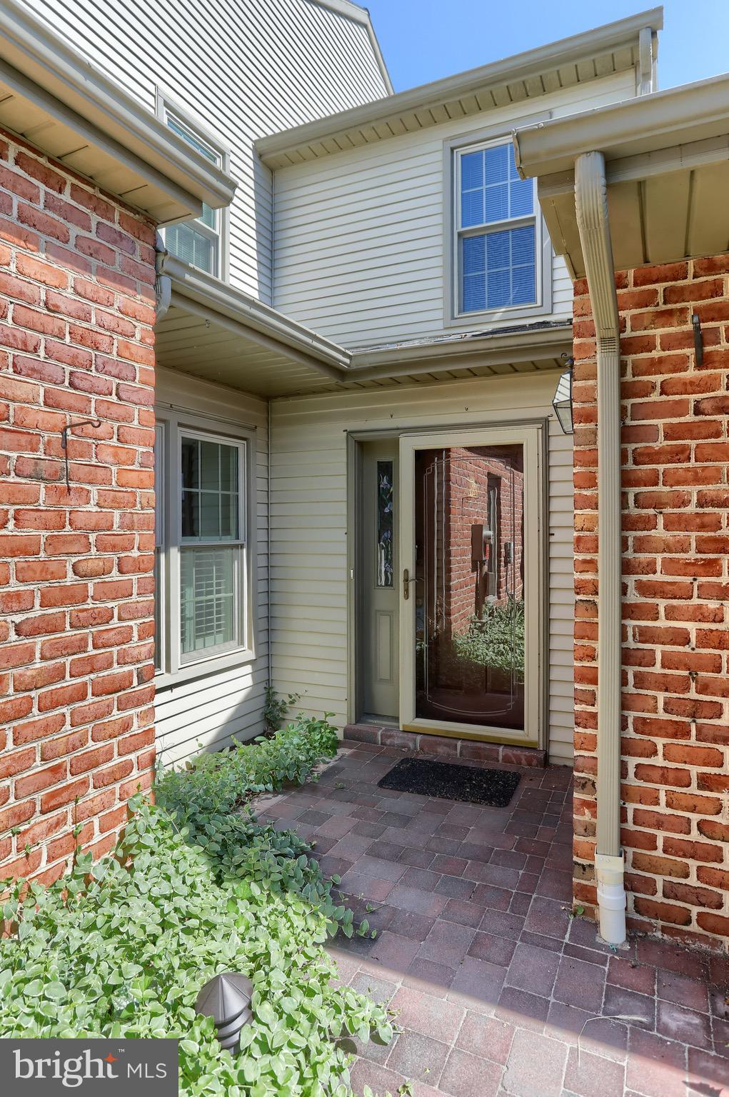 CAMBRIDGE COMMONS - Residential