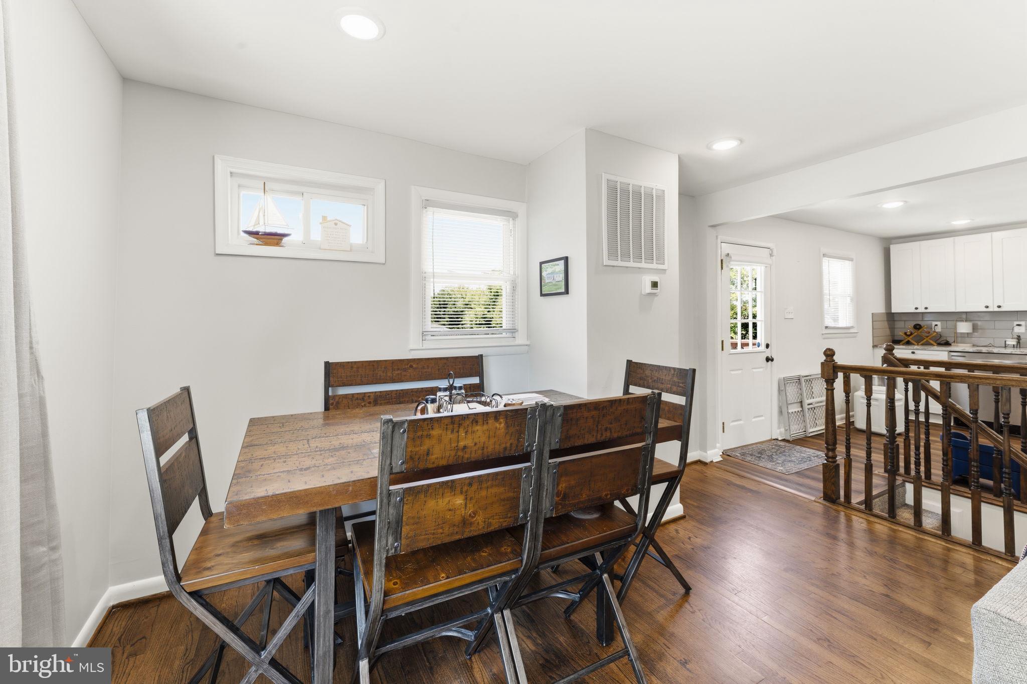 HAMPSTEAD - Residential