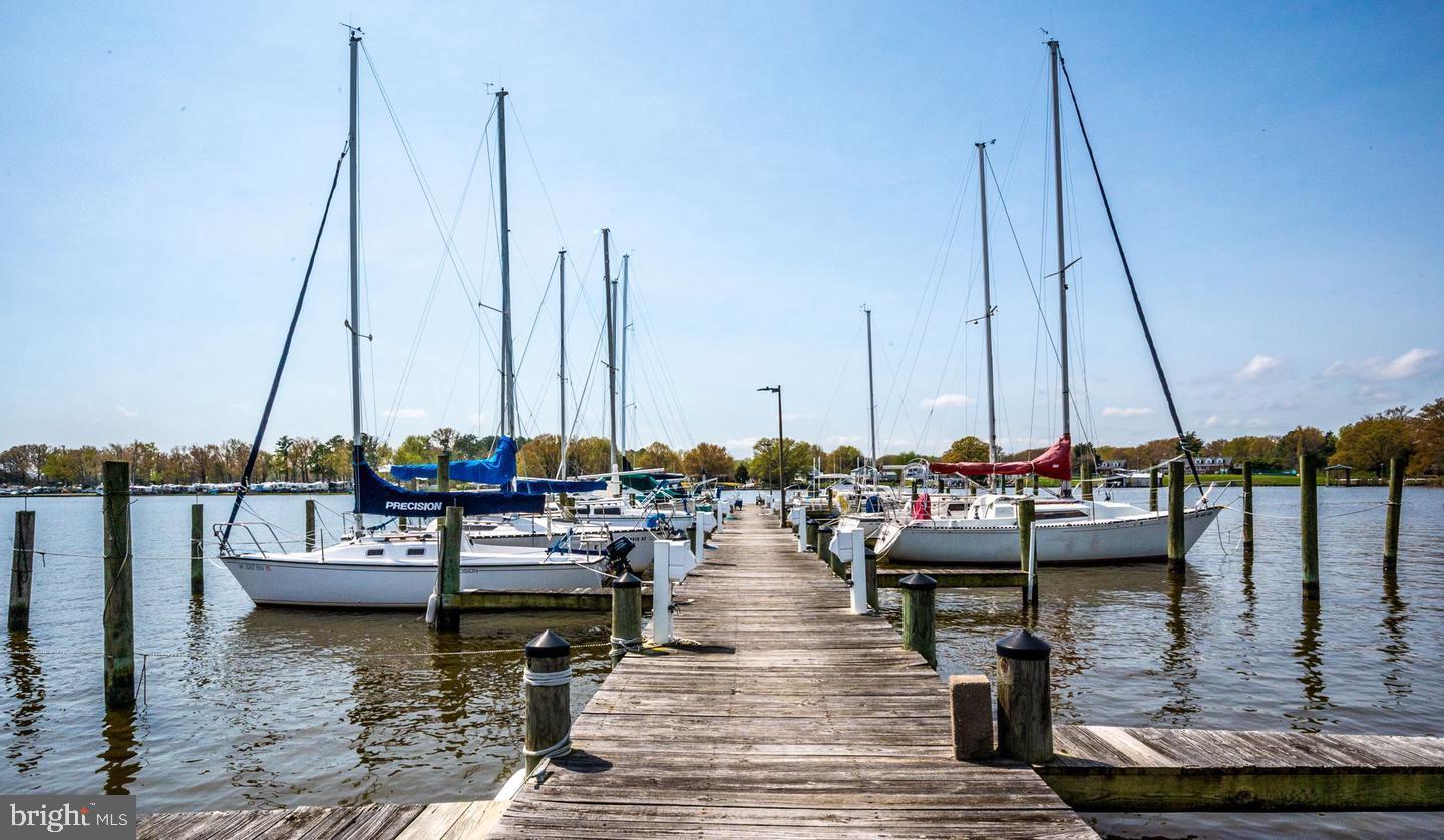 BLUFF POINT - Residential