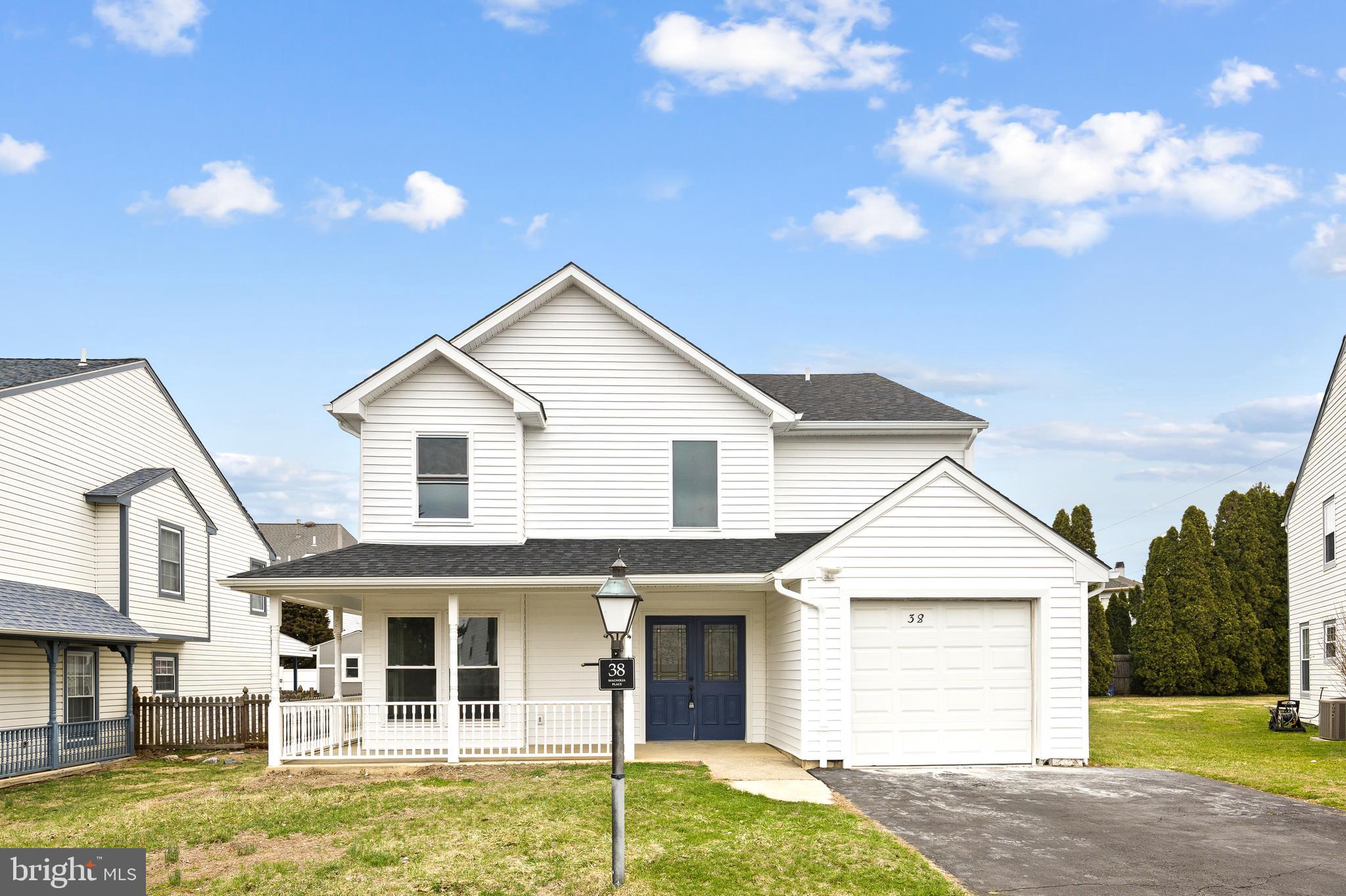COUNTRY LANE - Residential