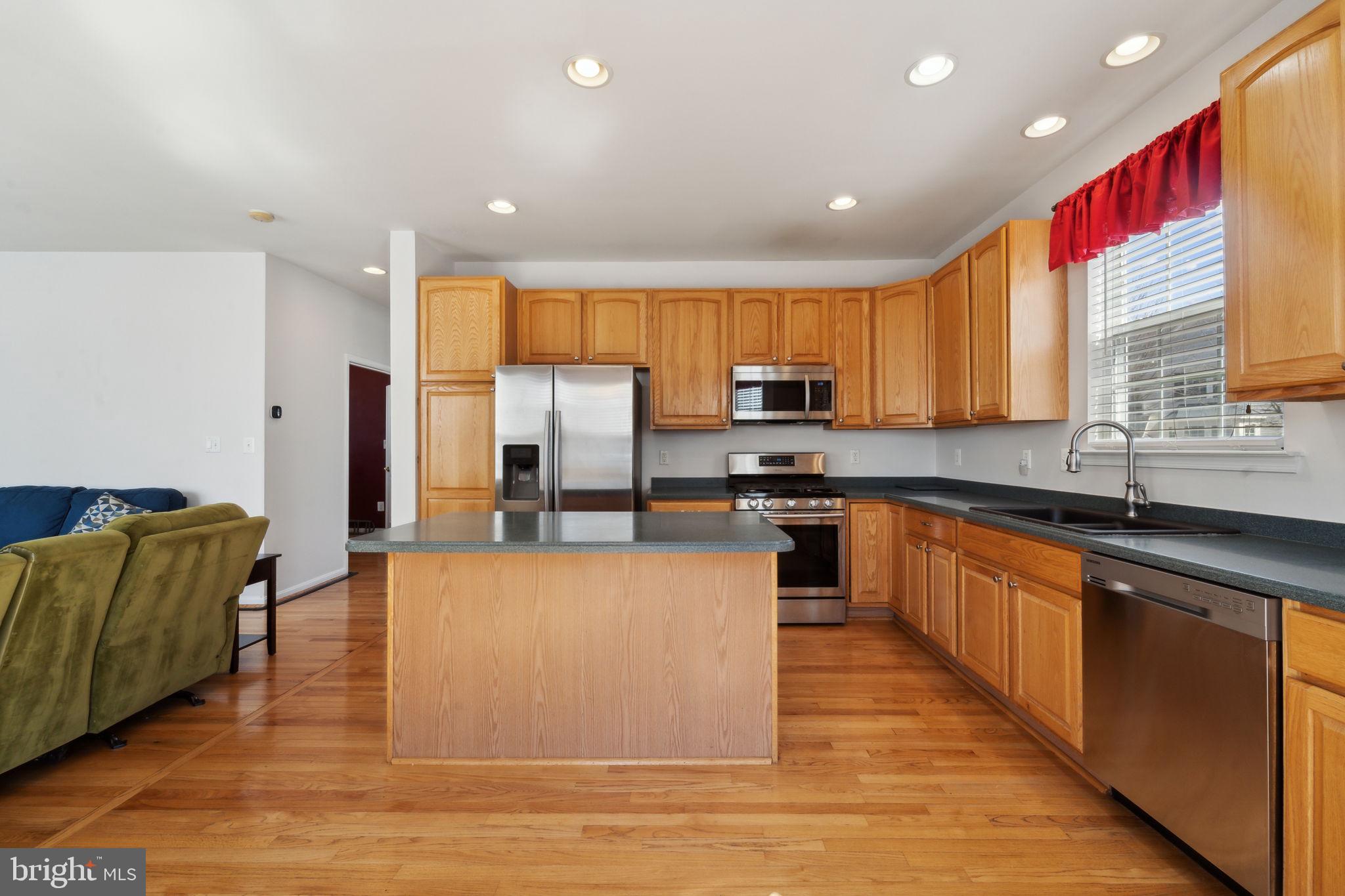 INDEPENDENCE - Residential