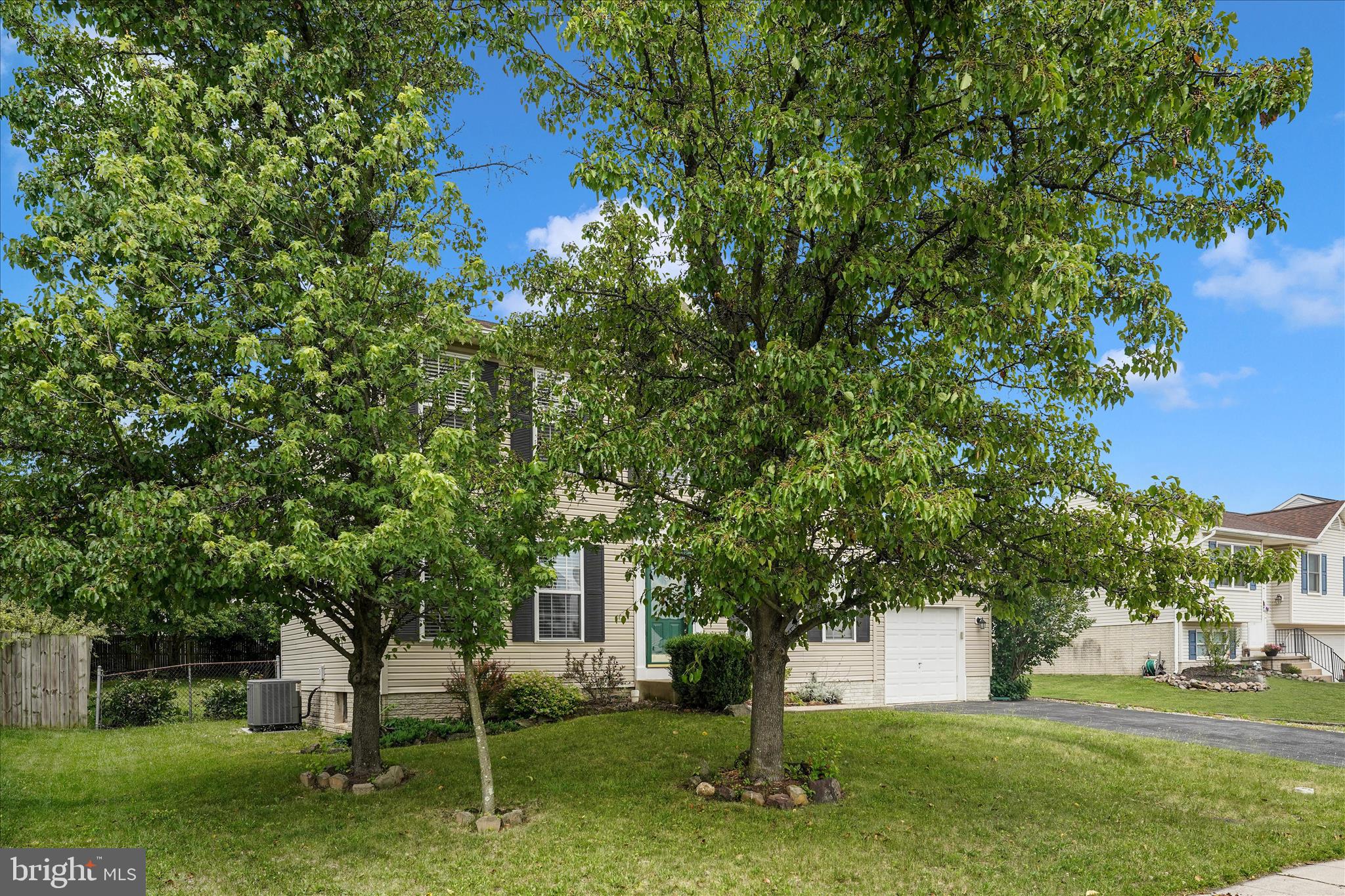 WOODLAND PARK - Residential