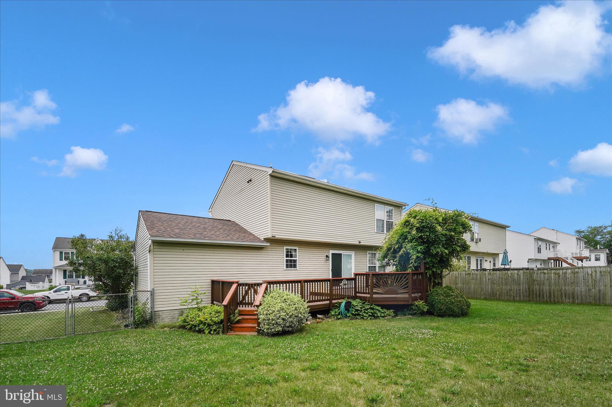 WOODLAND PARK - Residential
