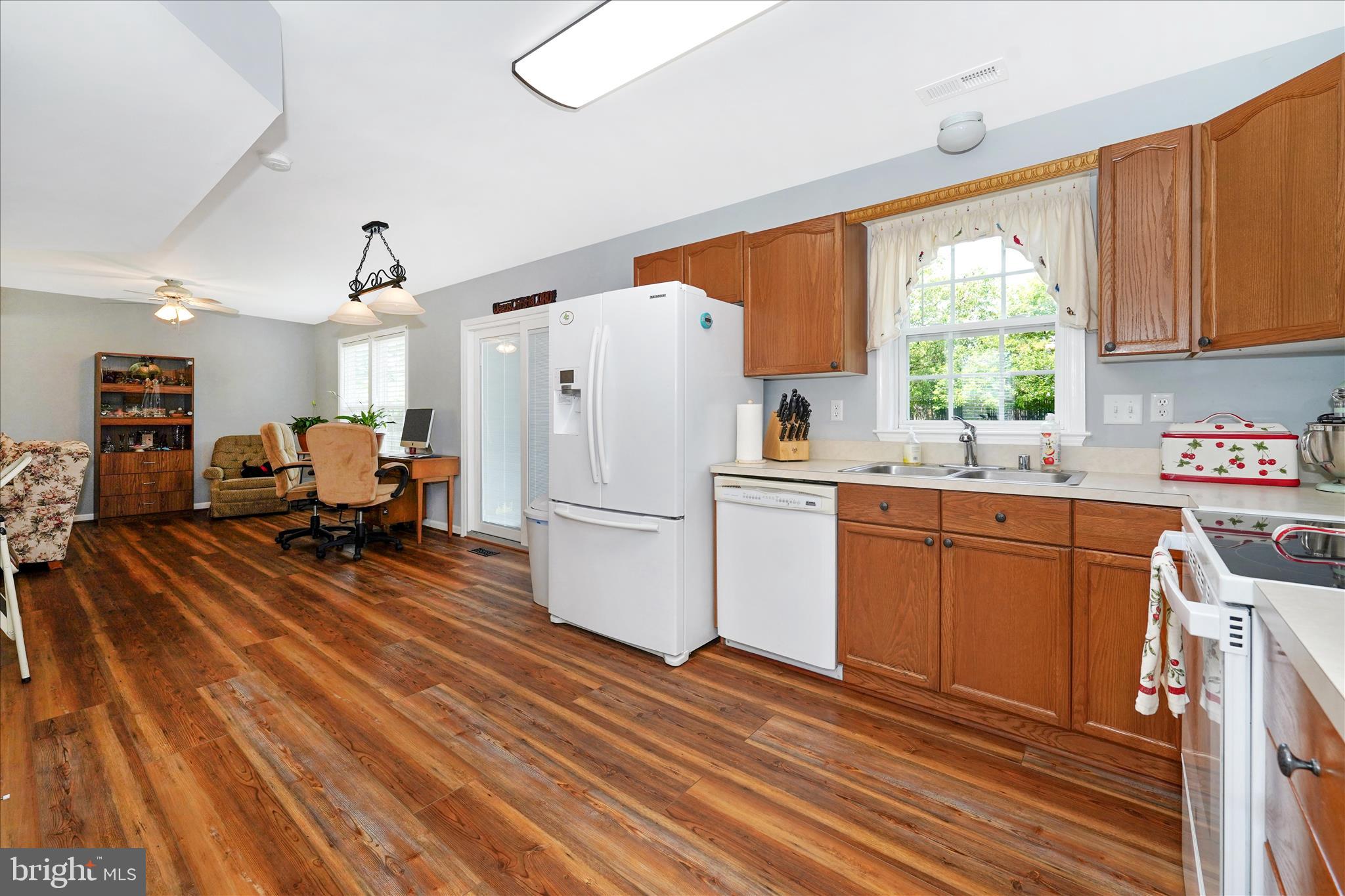 WOODLAND PARK - Residential
