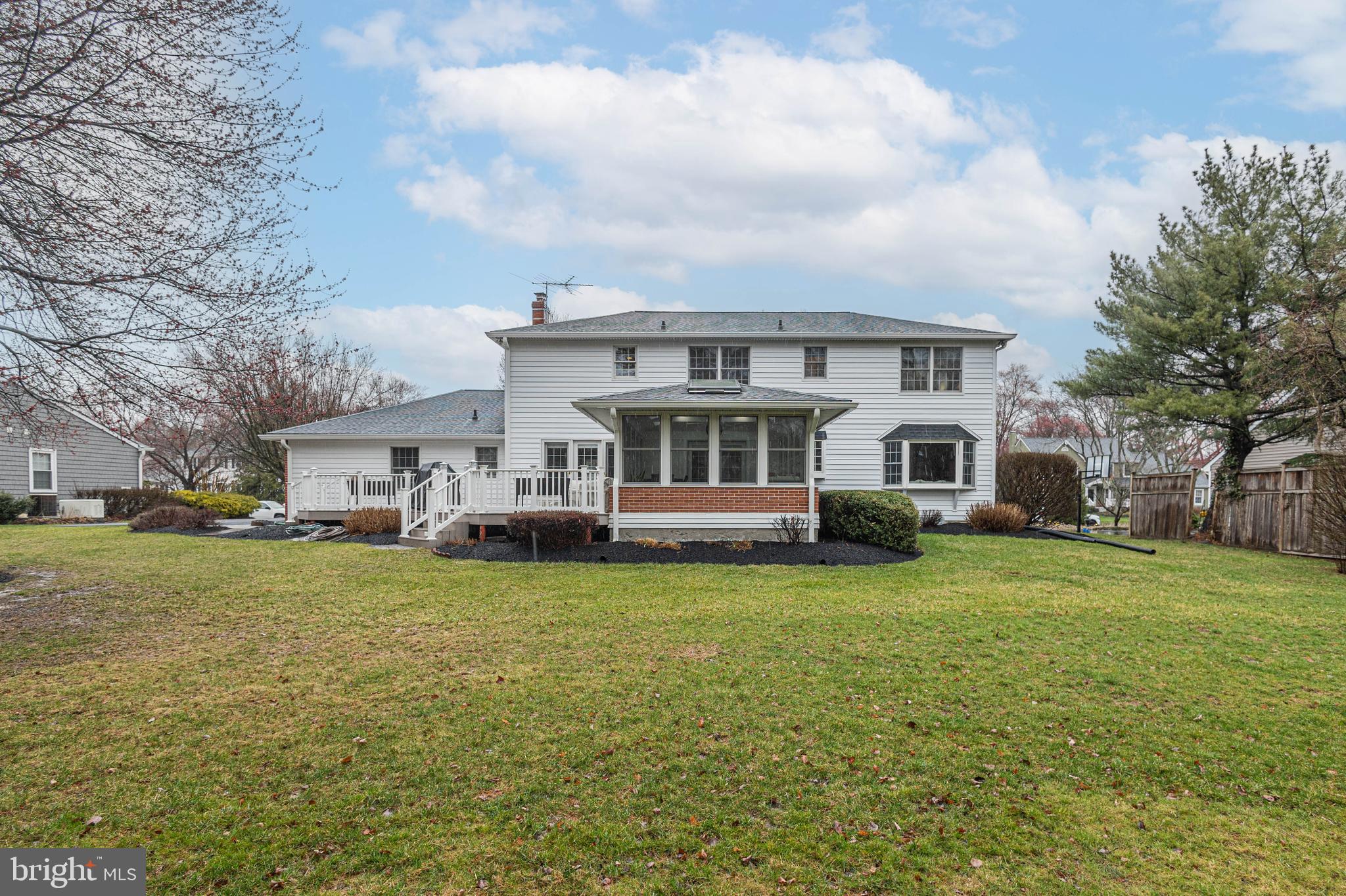 WYNNEWOOD - Residential