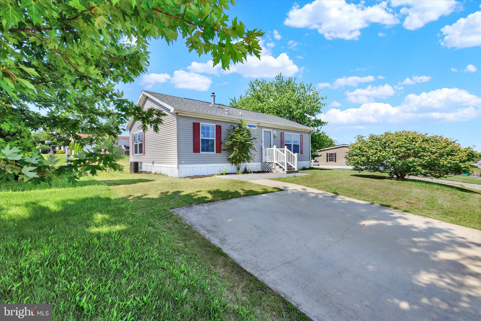 NORTHVIEW MANOR - Residential