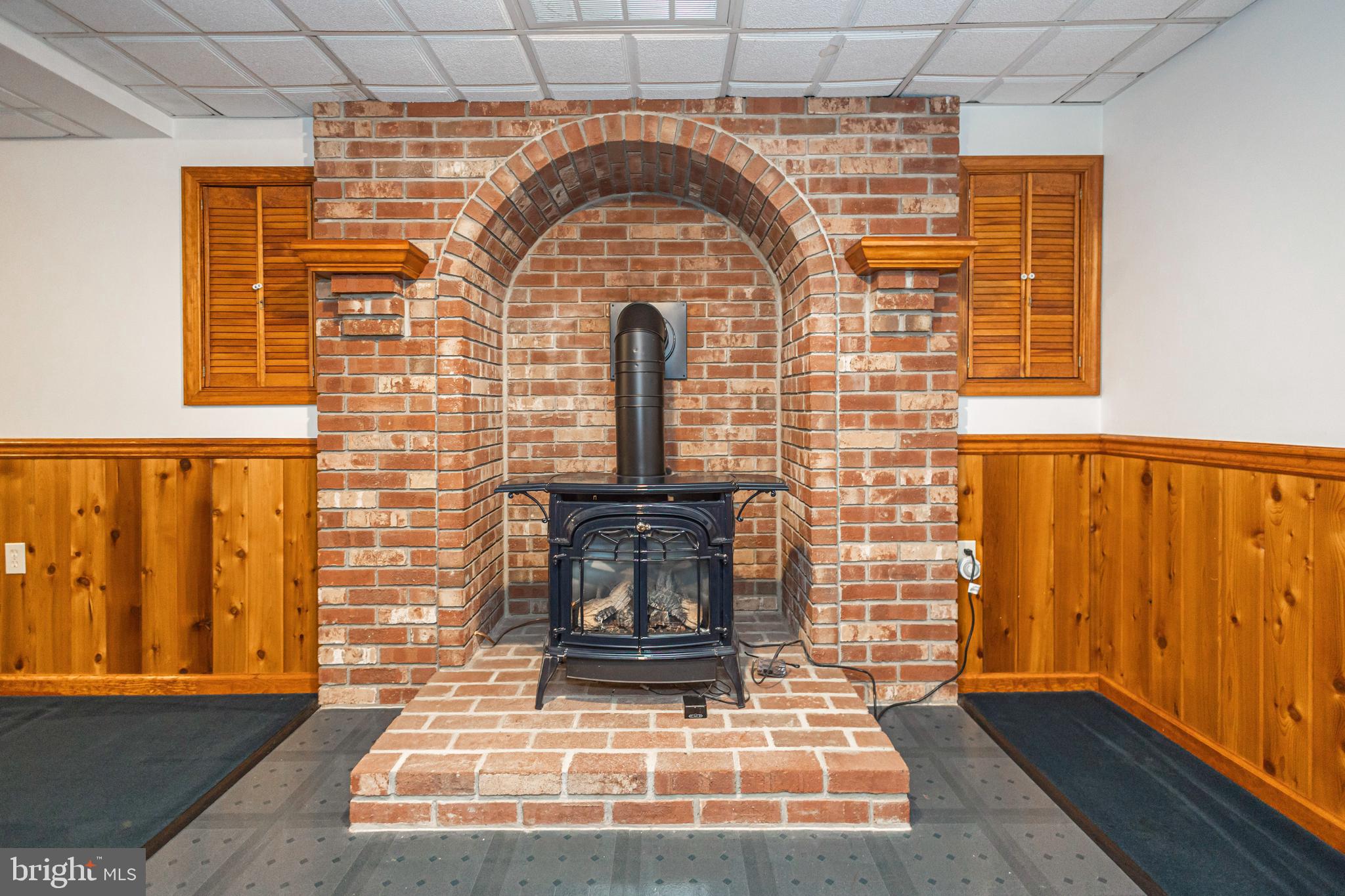 PLEASANT MDWS - Residential