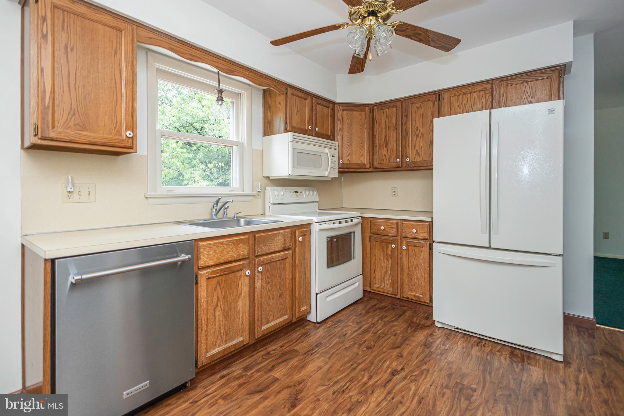 PLEASANT MDWS - Residential