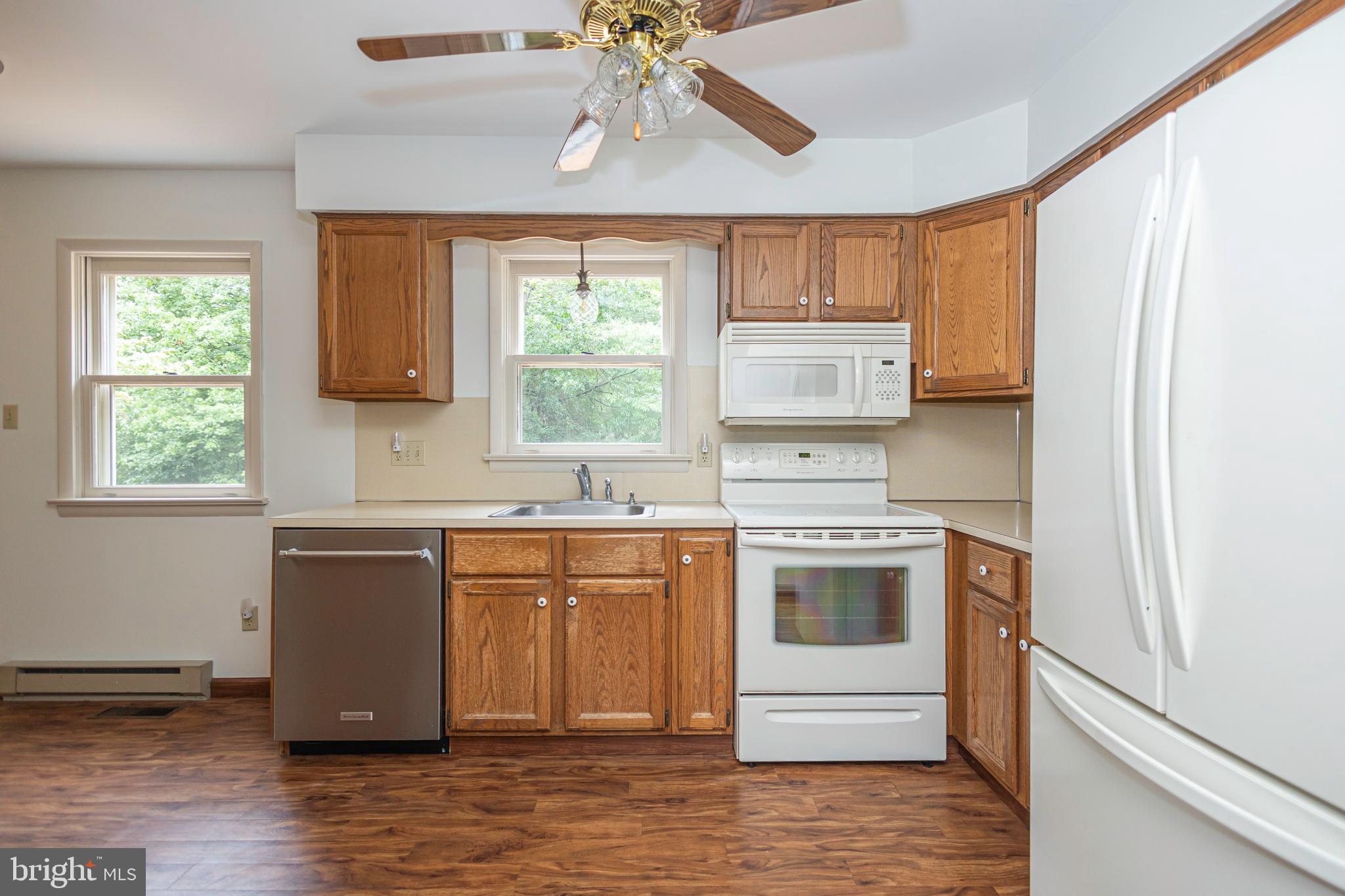 PLEASANT MDWS - Residential