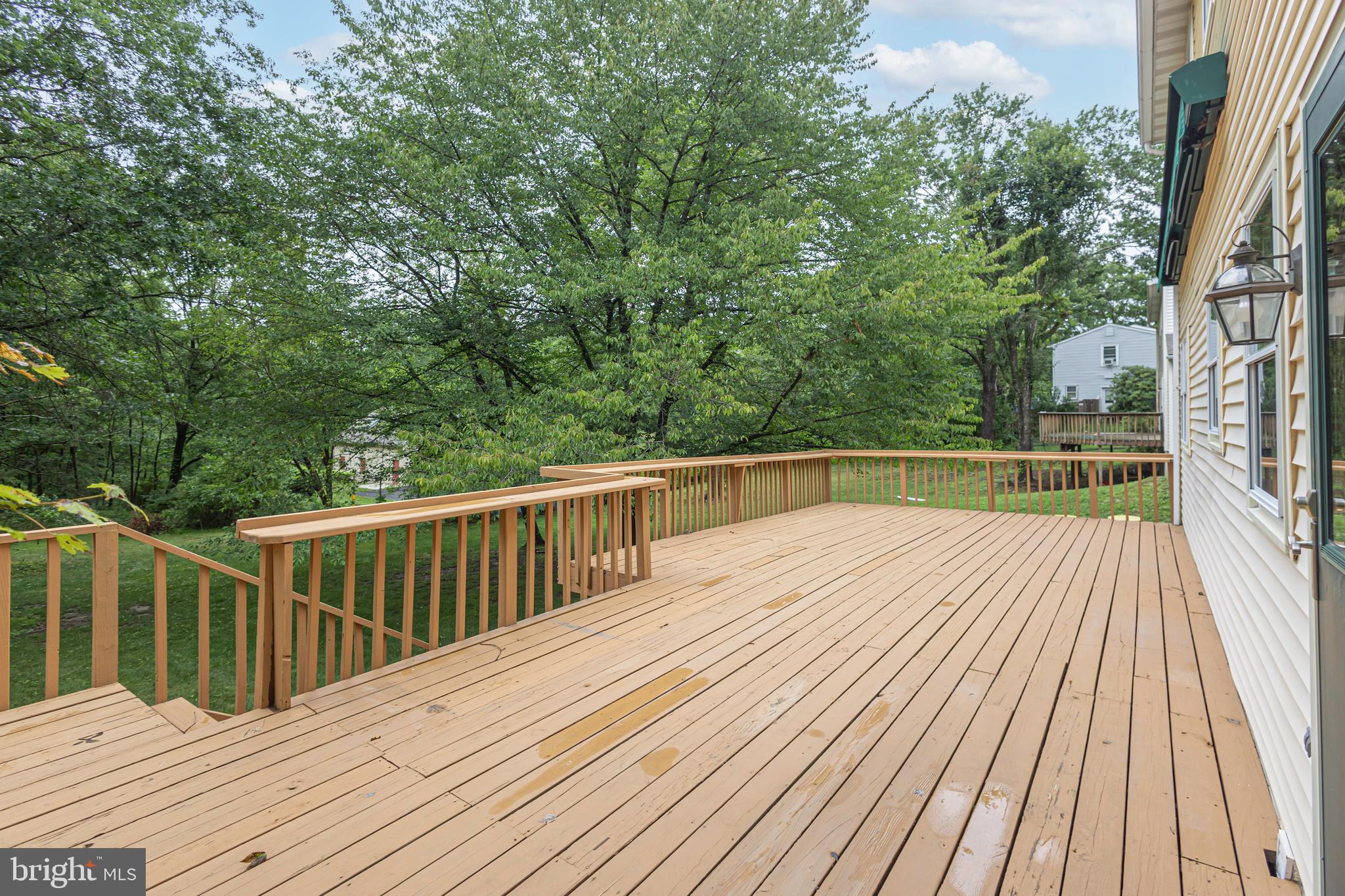 PLEASANT MDWS - Residential