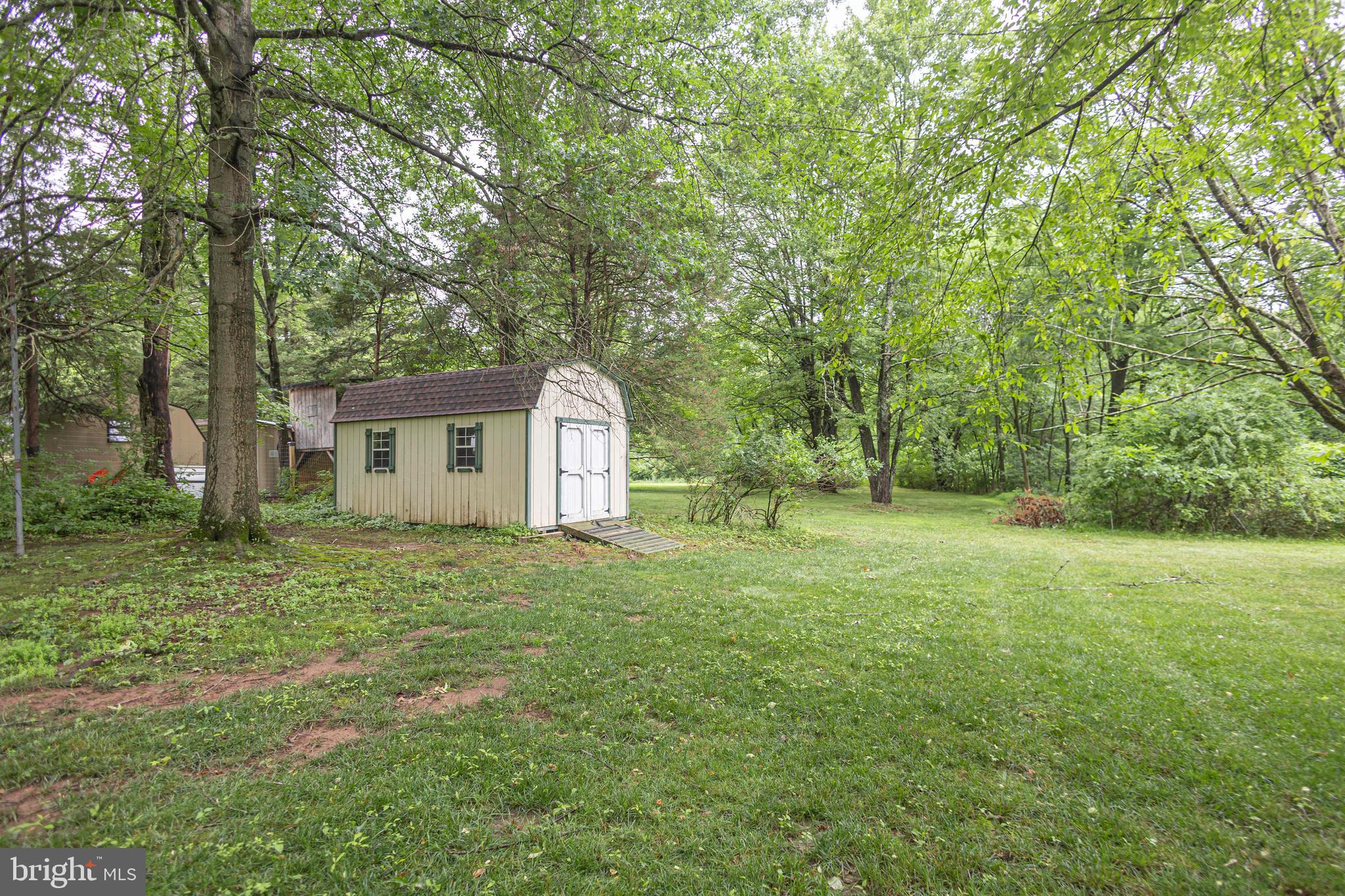 PLEASANT MDWS - Residential