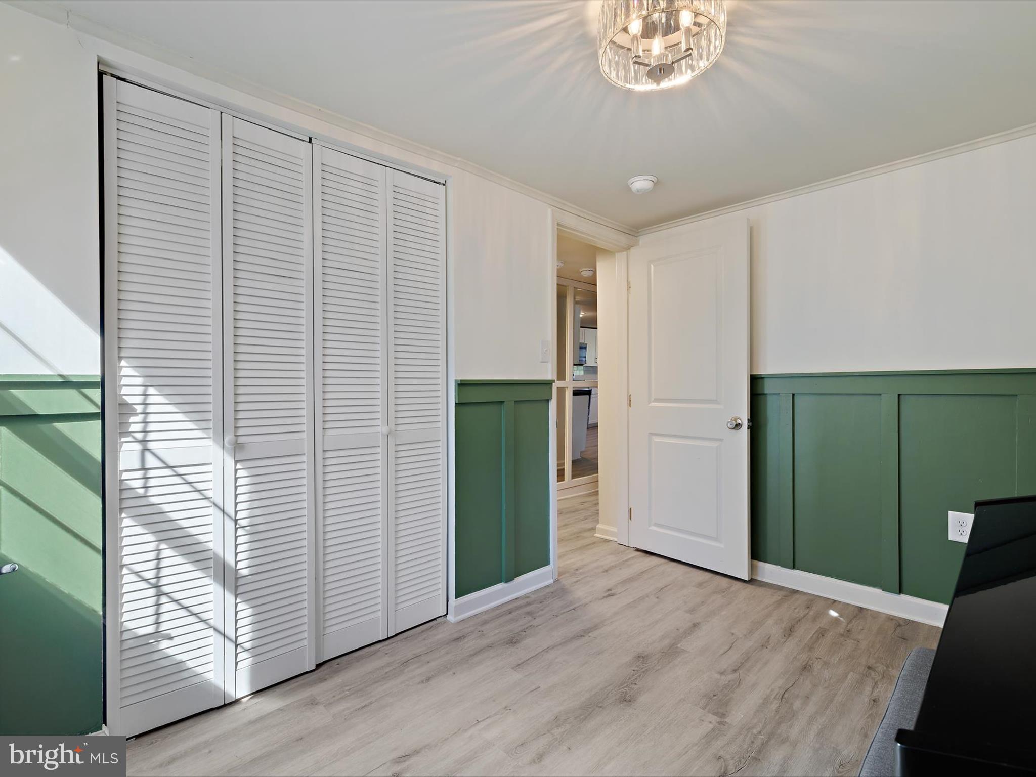 ELVATON ACRES - Residential