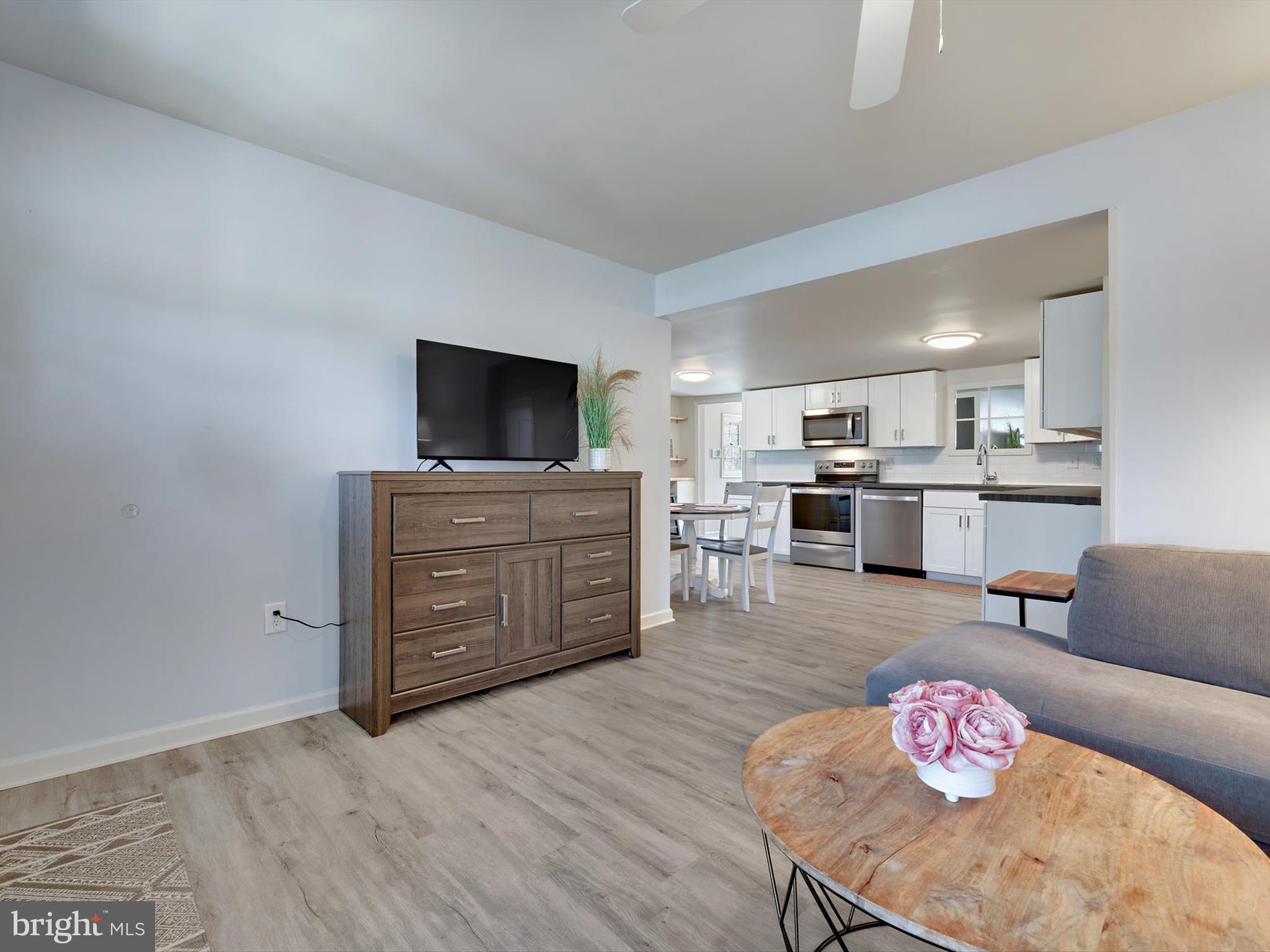 ELVATON ACRES - Residential