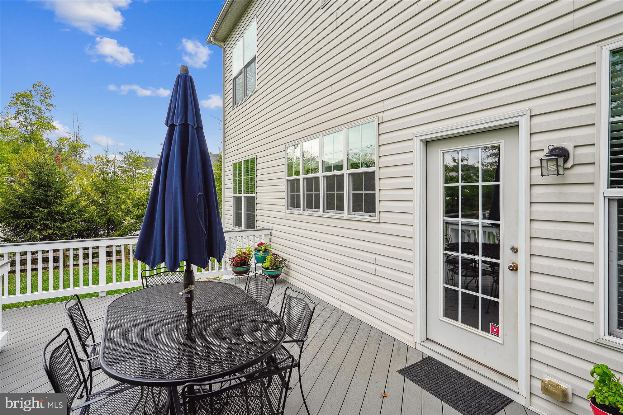 WARNER - Residential