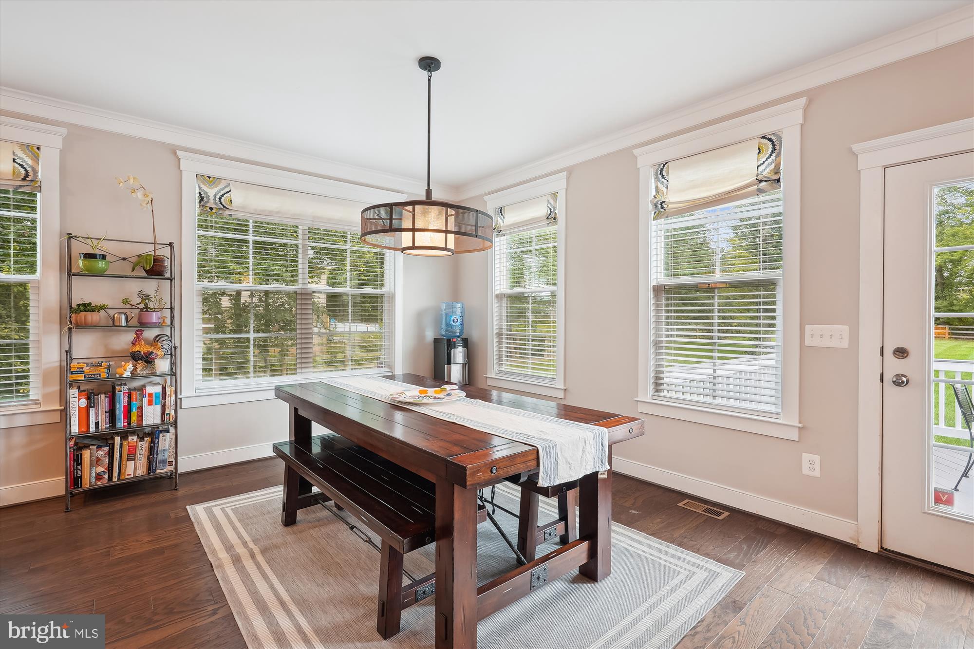 WARNER - Residential