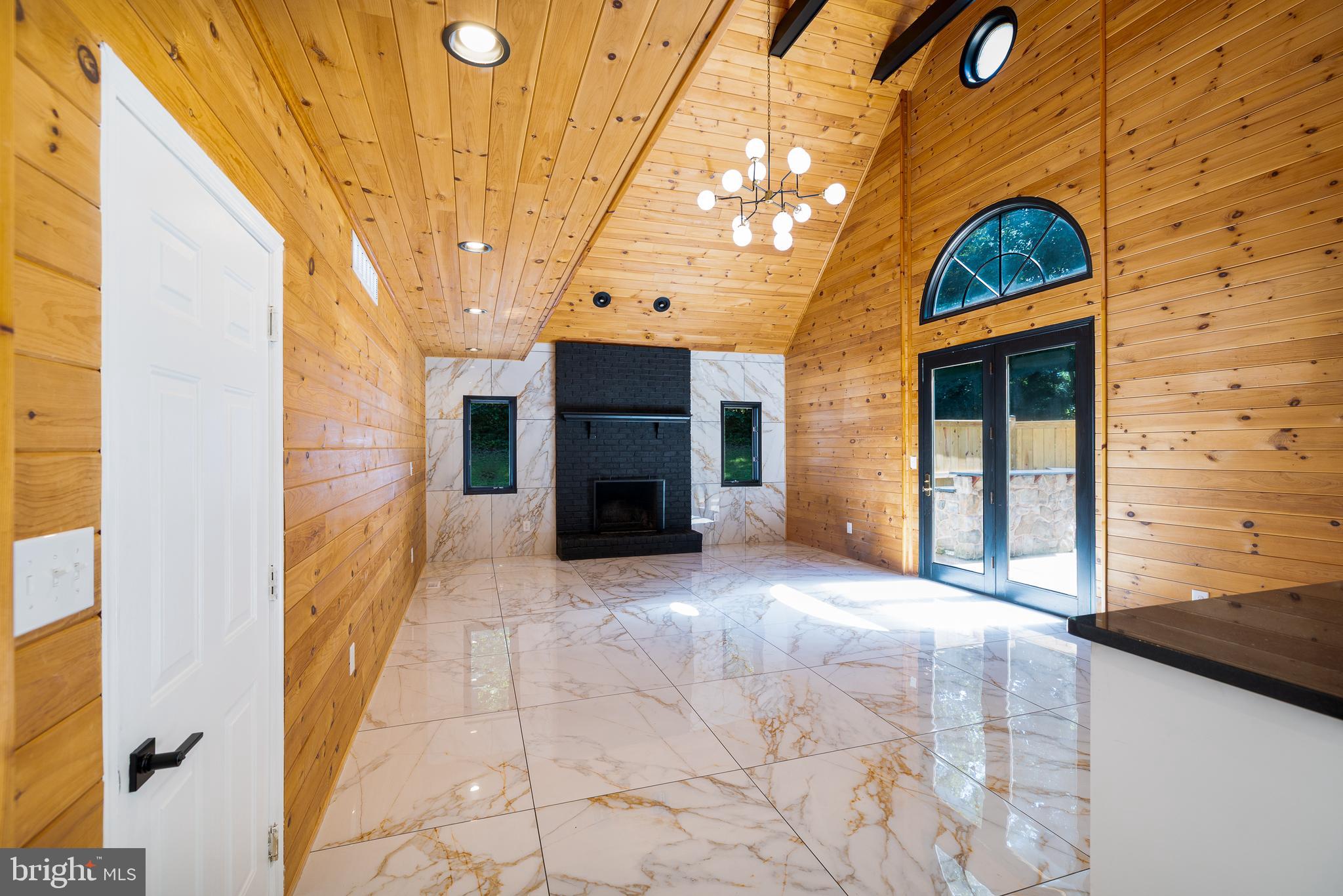 REISTERSTOWN - Residential