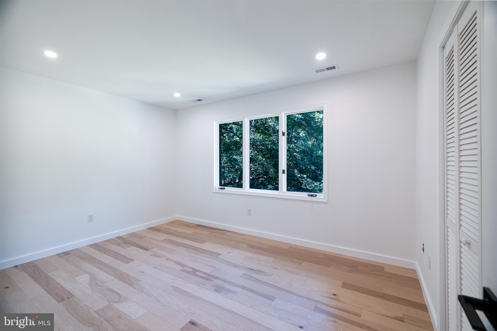 REISTERSTOWN - Residential