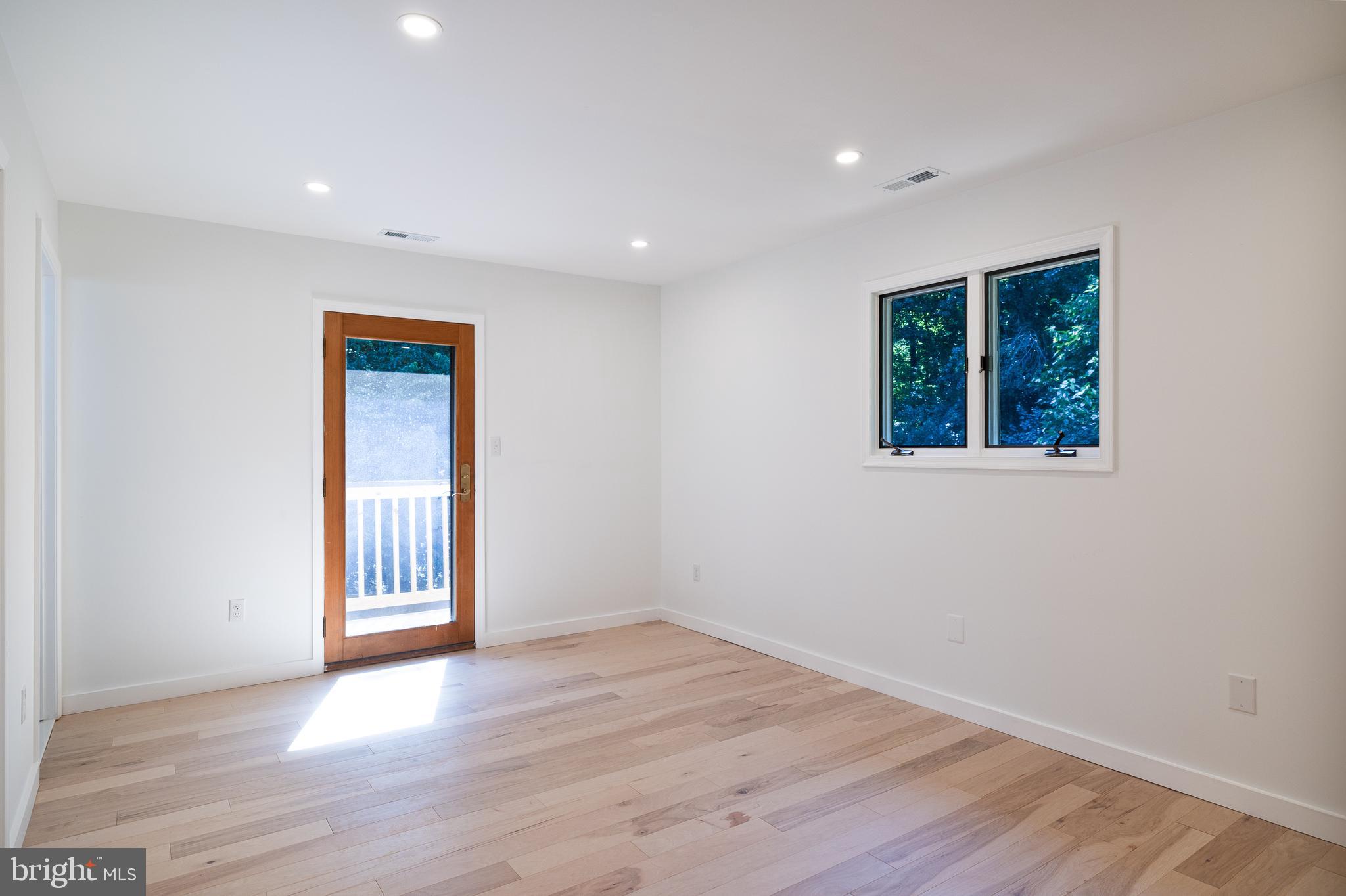 REISTERSTOWN - Residential