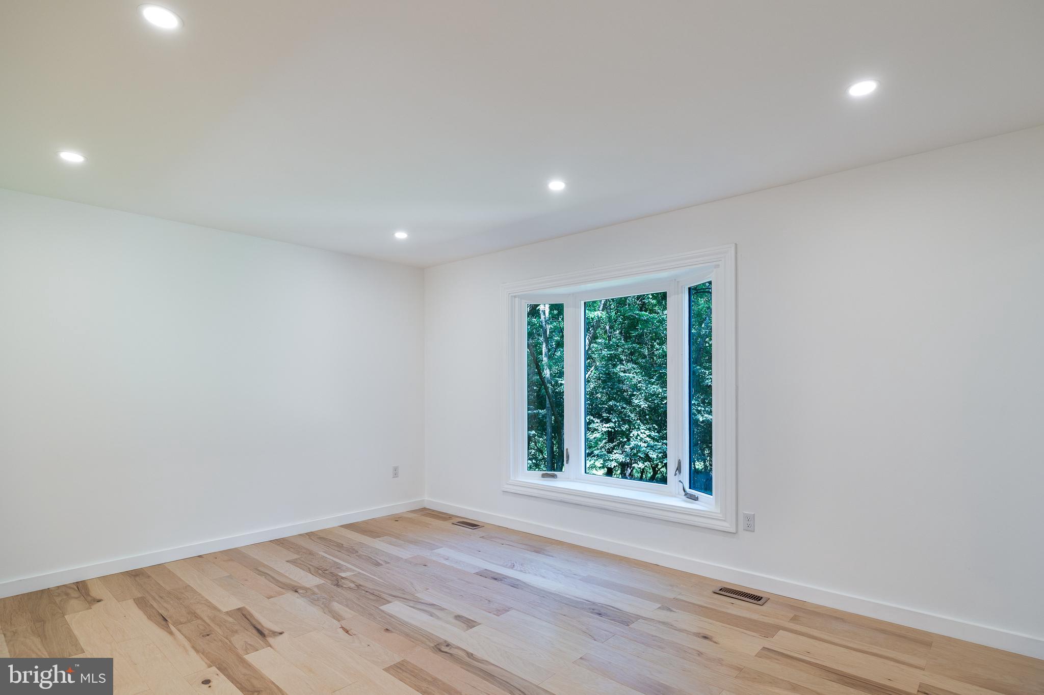 REISTERSTOWN - Residential