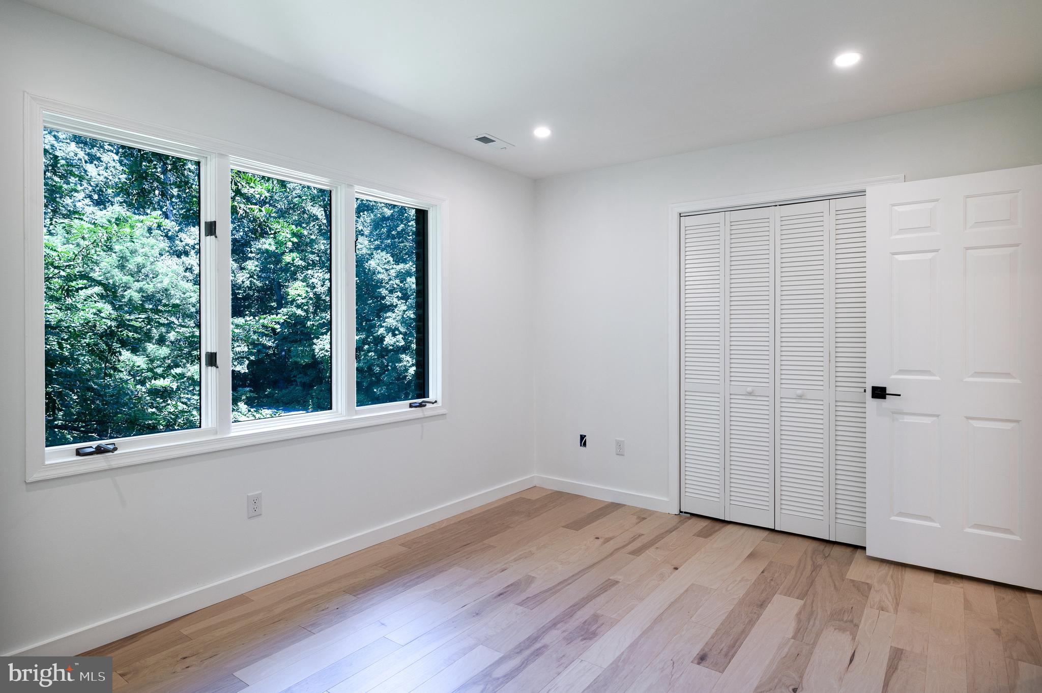 REISTERSTOWN - Residential