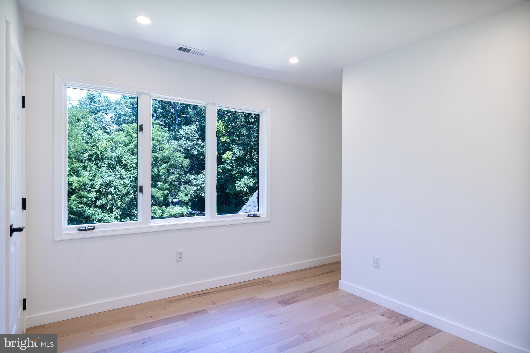 REISTERSTOWN - Residential
