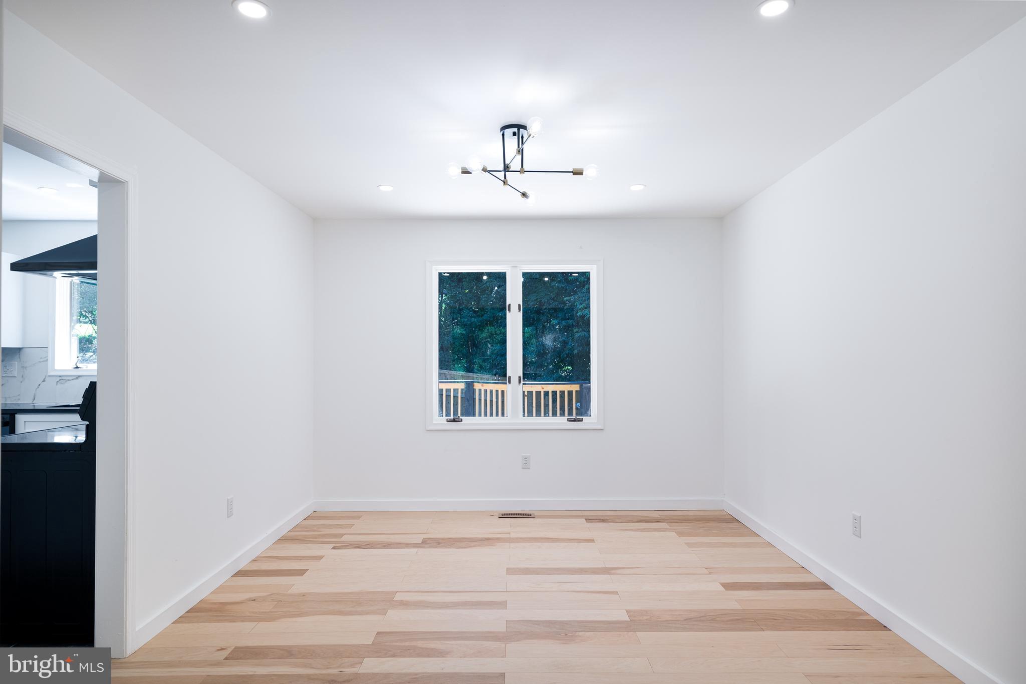 REISTERSTOWN - Residential
