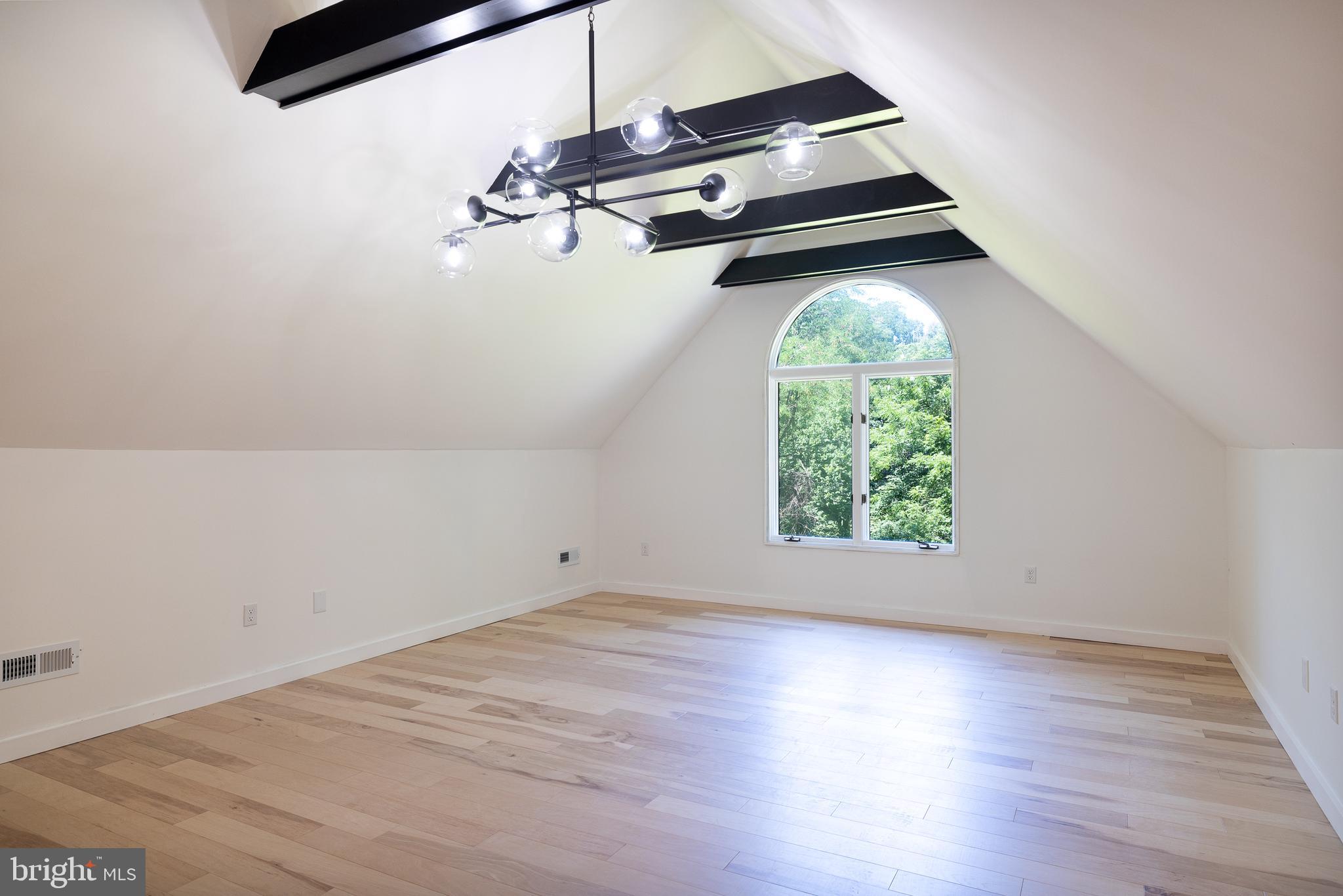 REISTERSTOWN - Residential