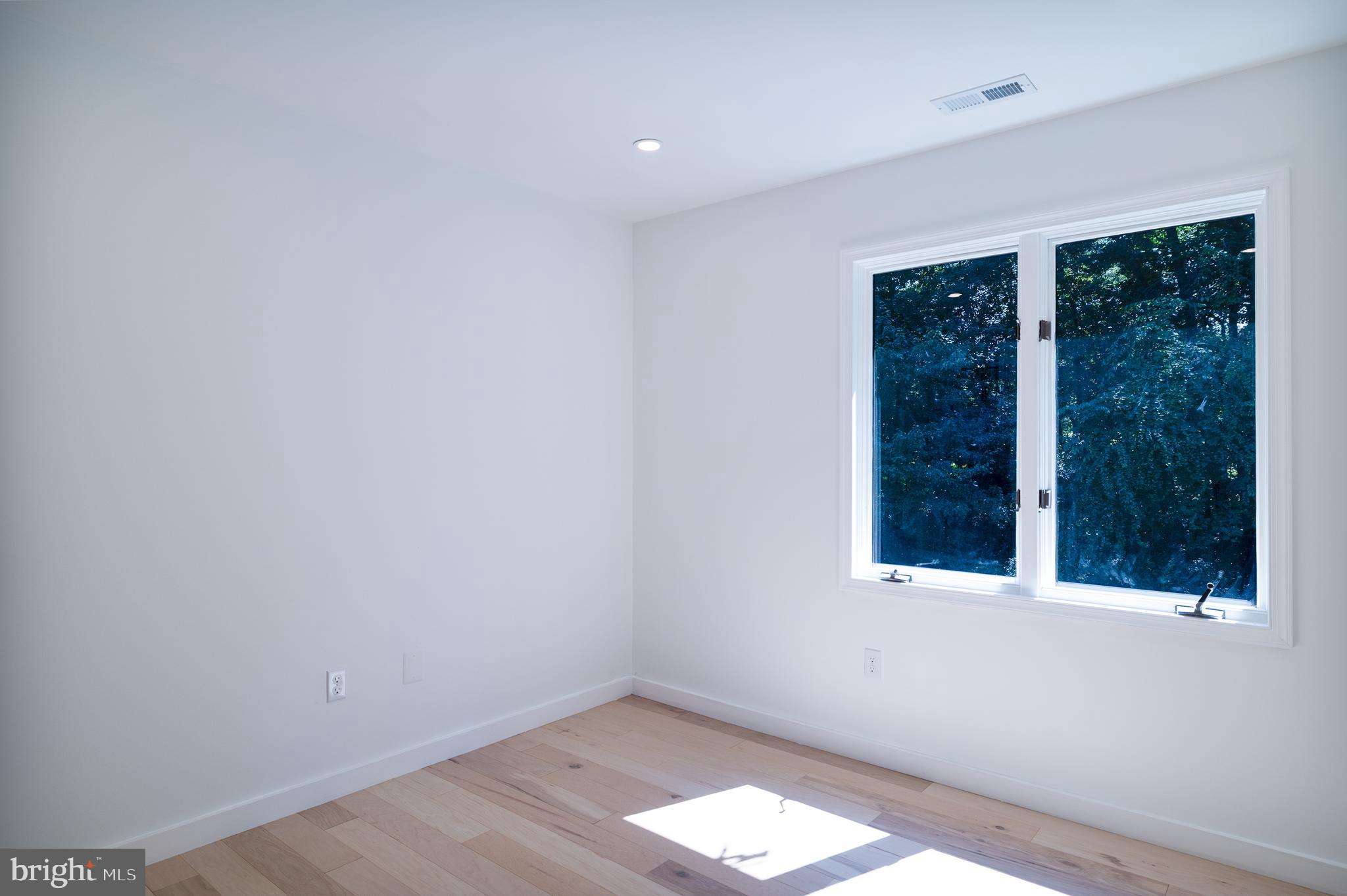 REISTERSTOWN - Residential